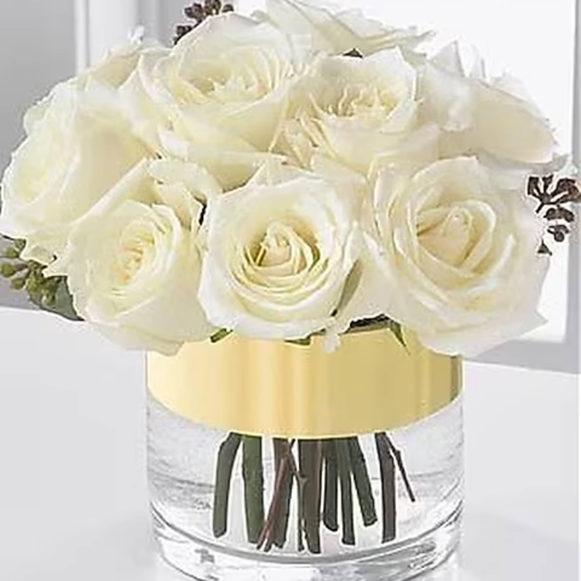 The Holiday Wishes Bouquet expresses a simple wish of peace and happiness