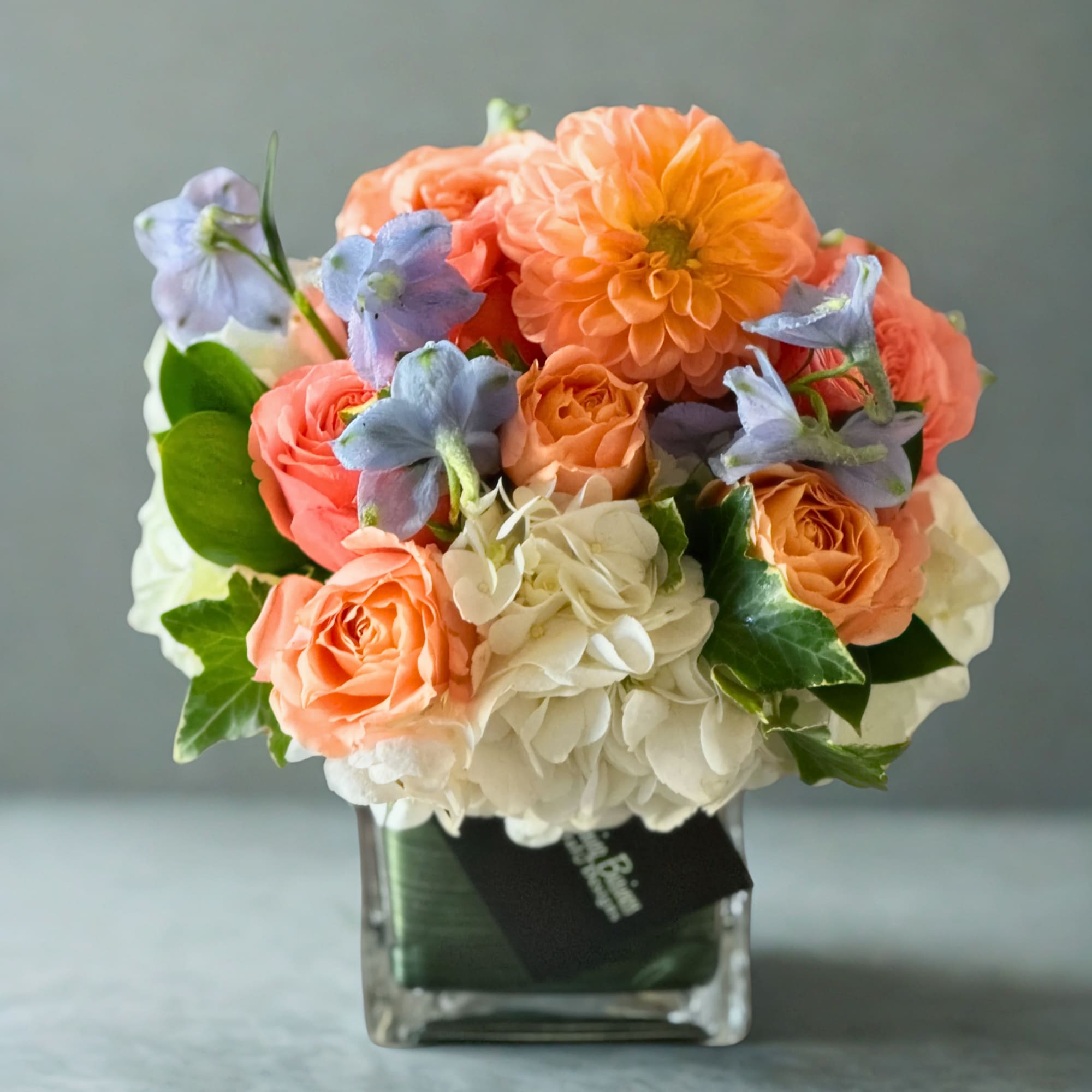 Dottie Arrangement &ndash; by My Blooming Business
Soft, elegant, and effortlessly charming, the