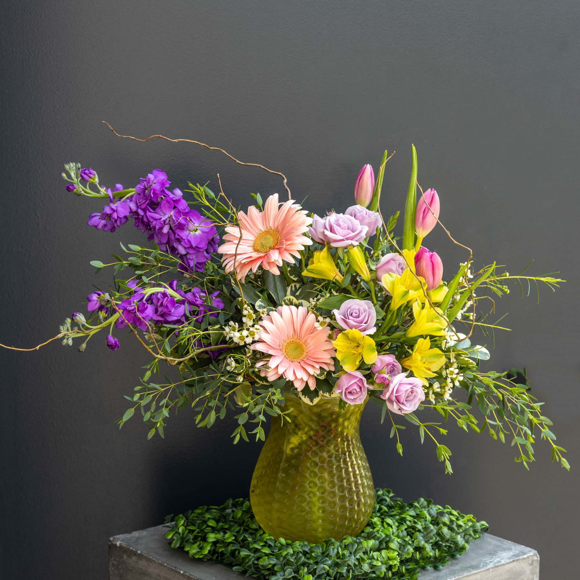 Lemon + Sage is designed with the feeling of soft sunlight, garden