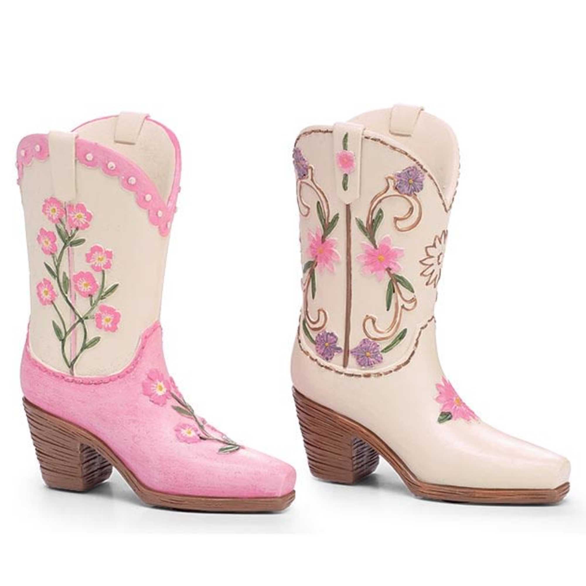 Our Amanda is a boot and blossom spectacular! This wildflower inspired arrangement