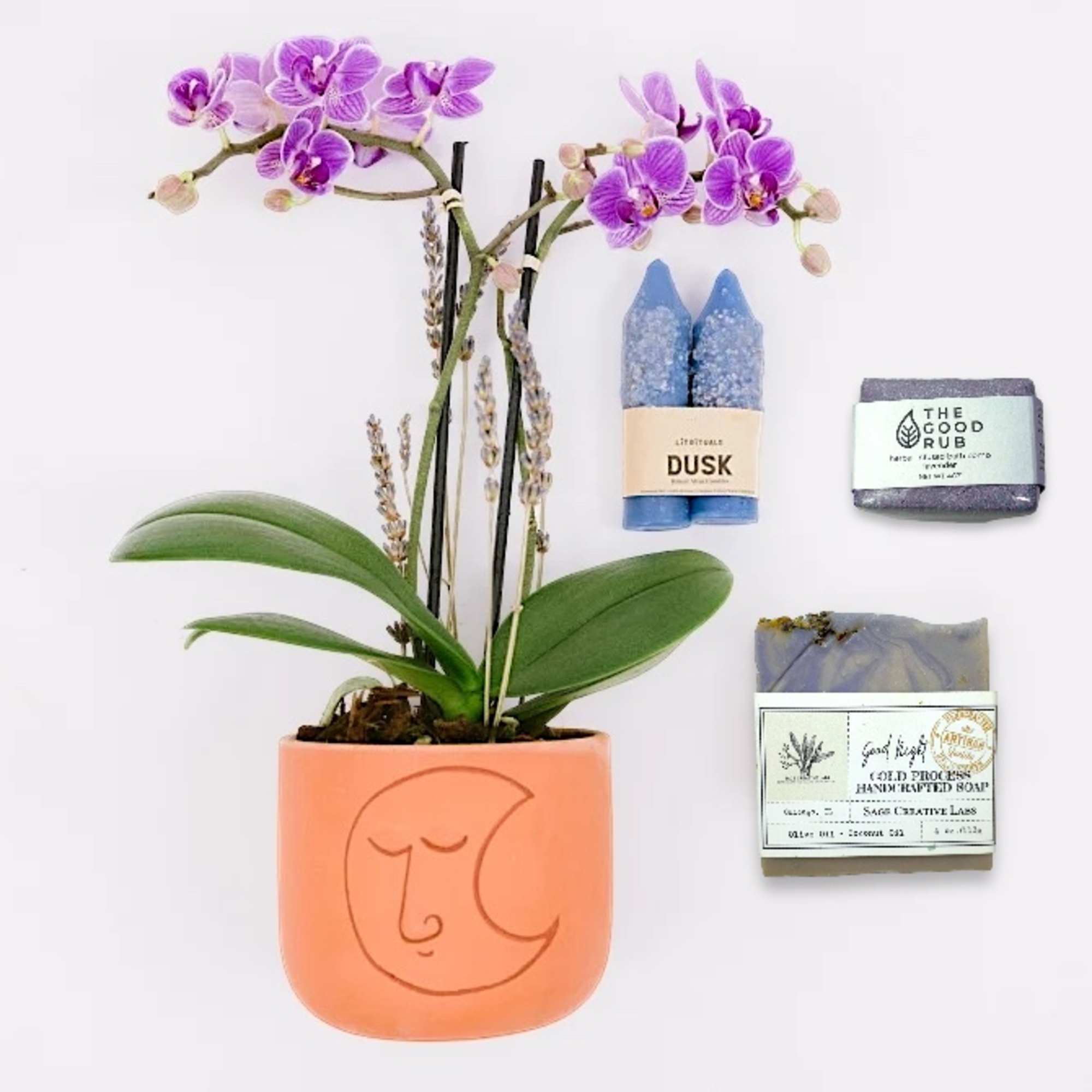 LUNAR LIGHT GIFT SET

Sol Ambiance is proud to support these artists and
