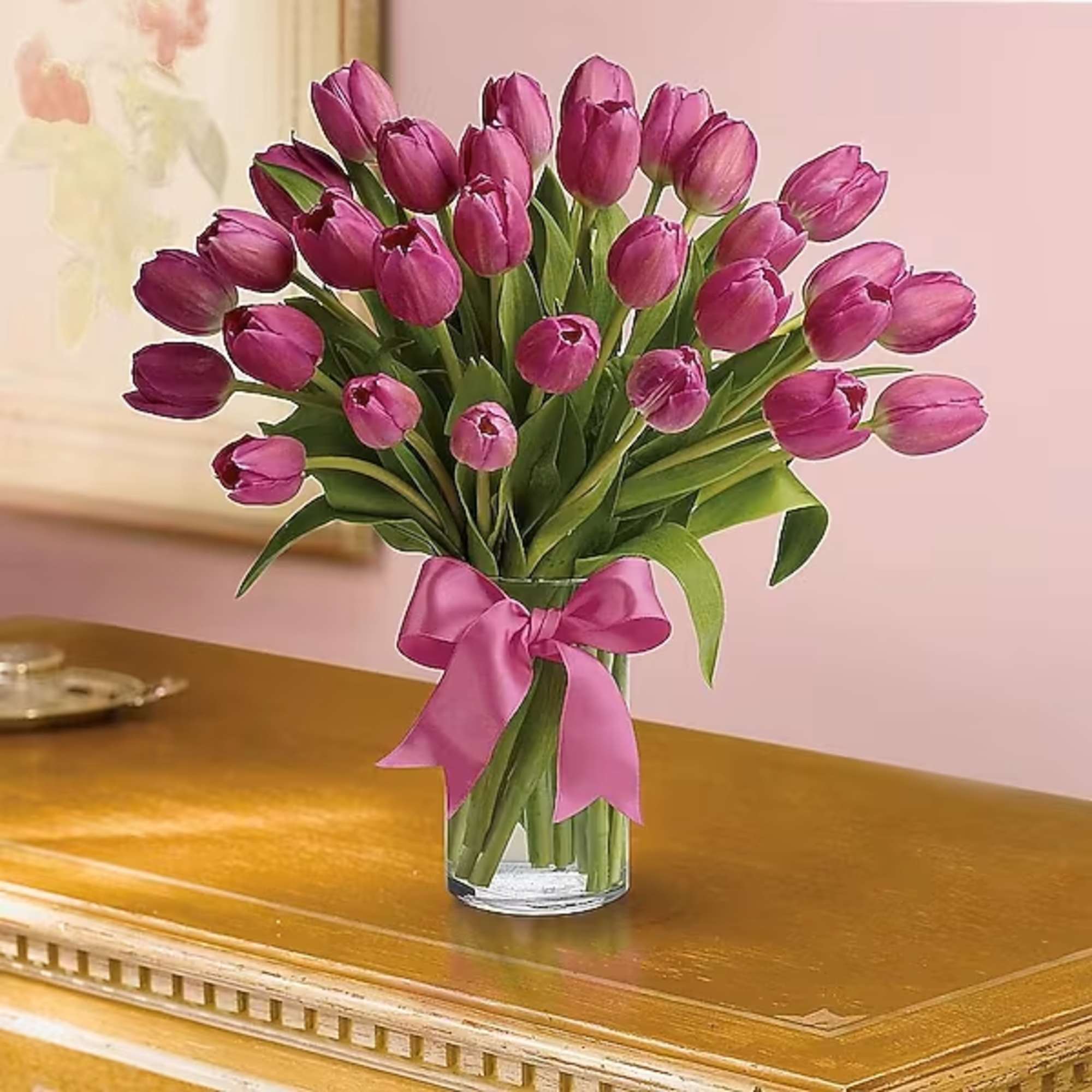 Beautiful and "simply said" light pink tulips are a hip way to