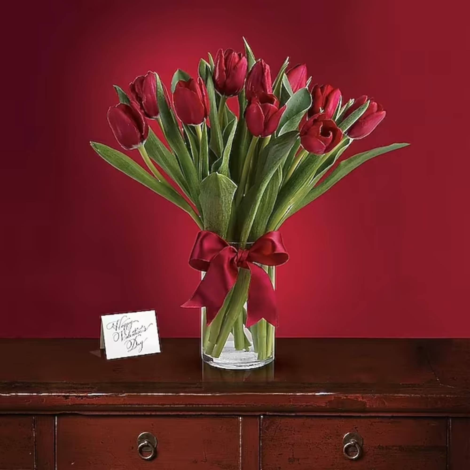 Beautiful and "simply said" red tulips are a hip way to show