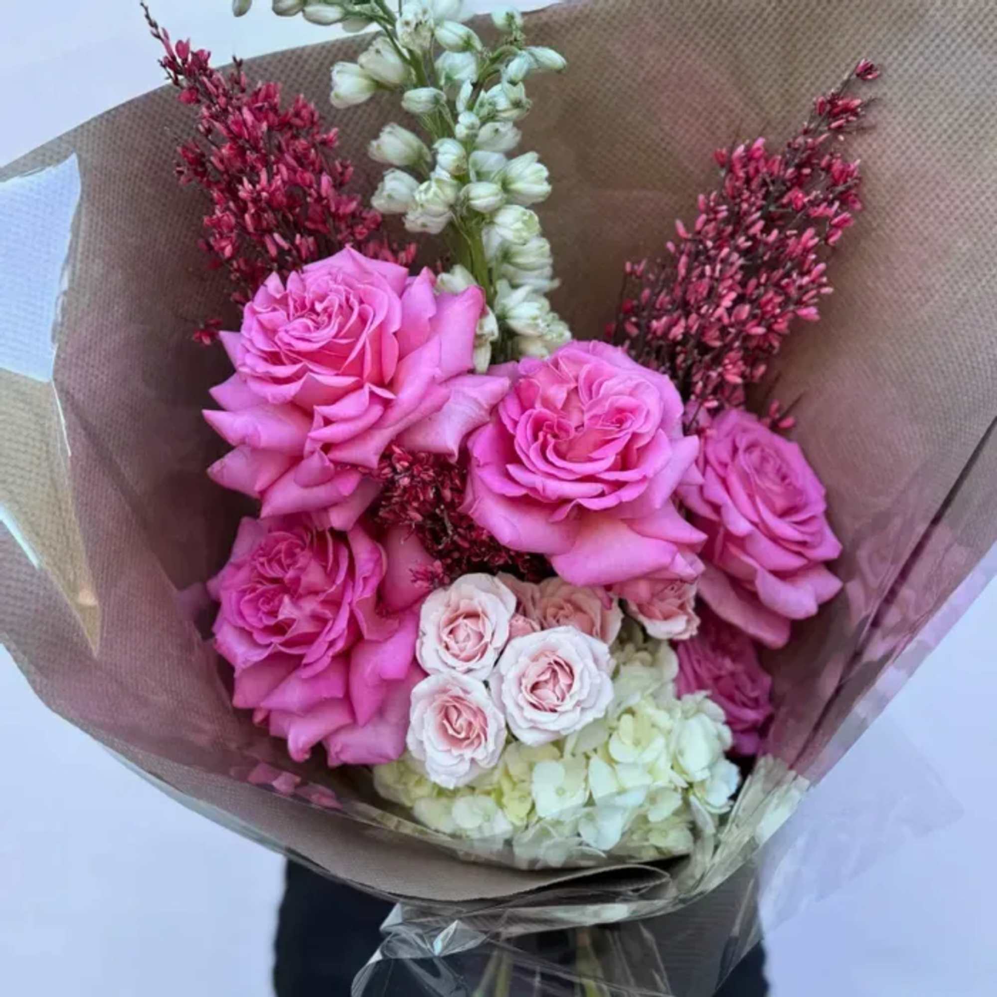 Hand-Tied Bouquet | Pinks

Soft, romantic, and effortlessly graceful, The Juliet blends delicate