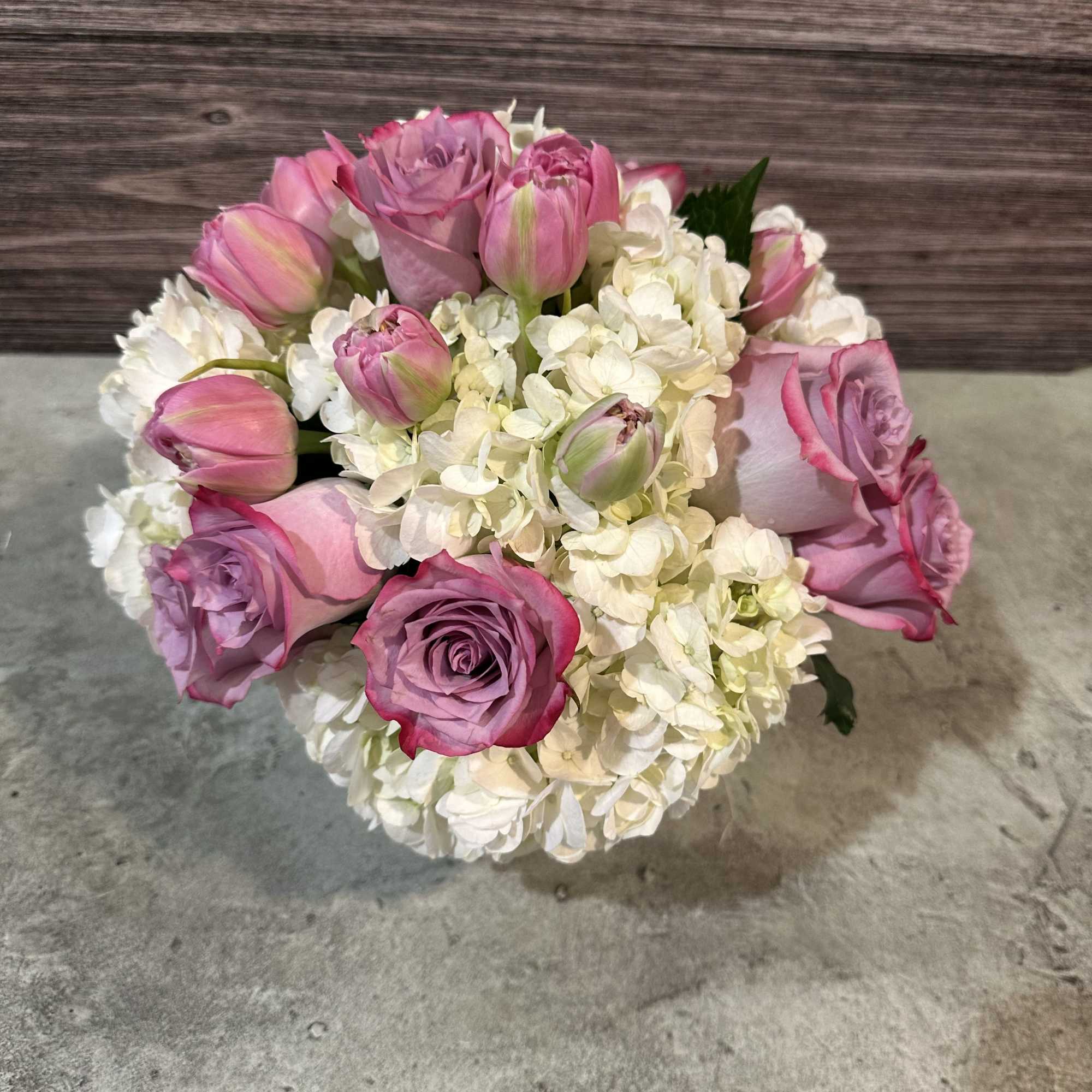 Express your condolences after the loss of a loved one with flowers.