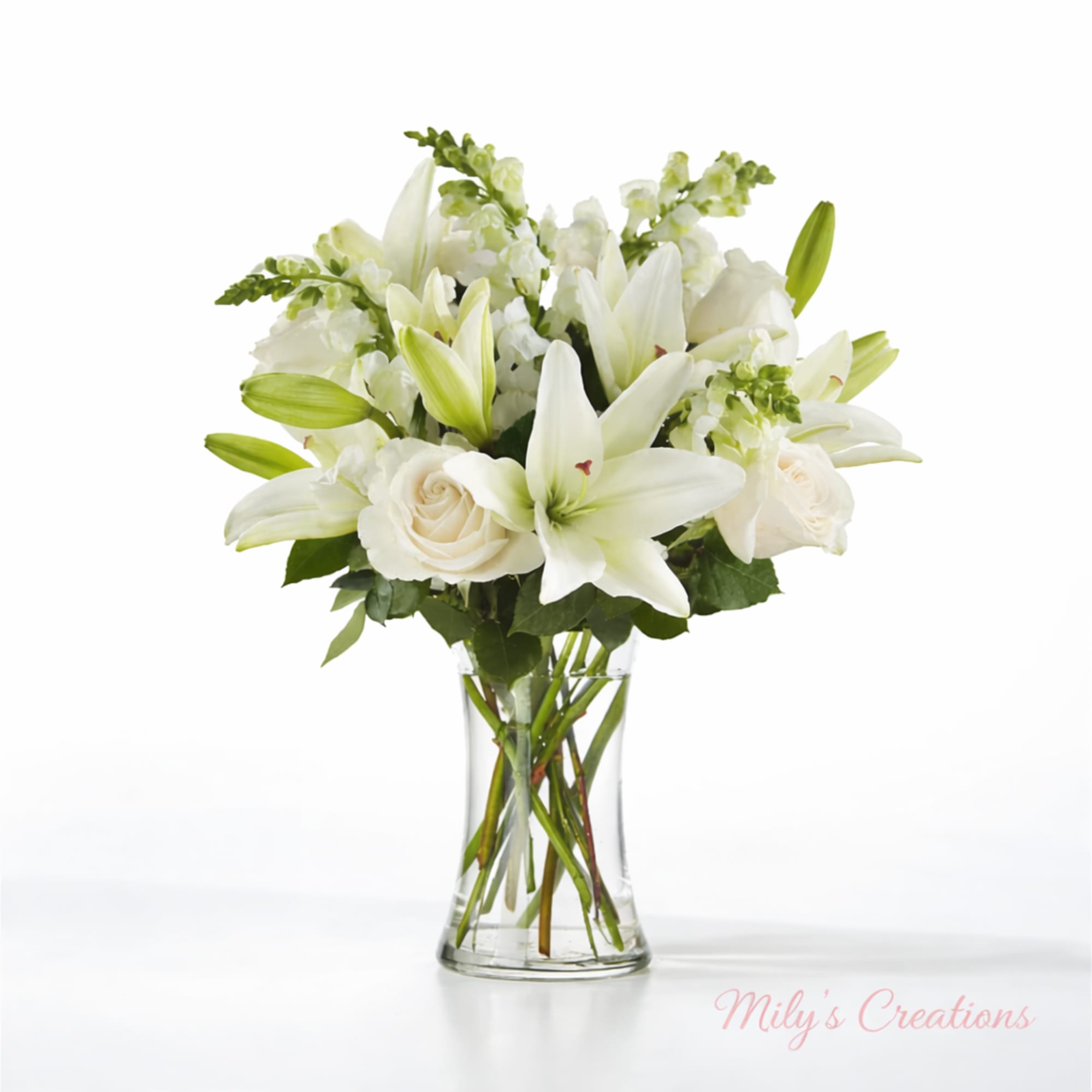 &ldquo;Pure Elegance&rdquo; is a sophisticated bouquet that embodies grace and serenity. Featuring
