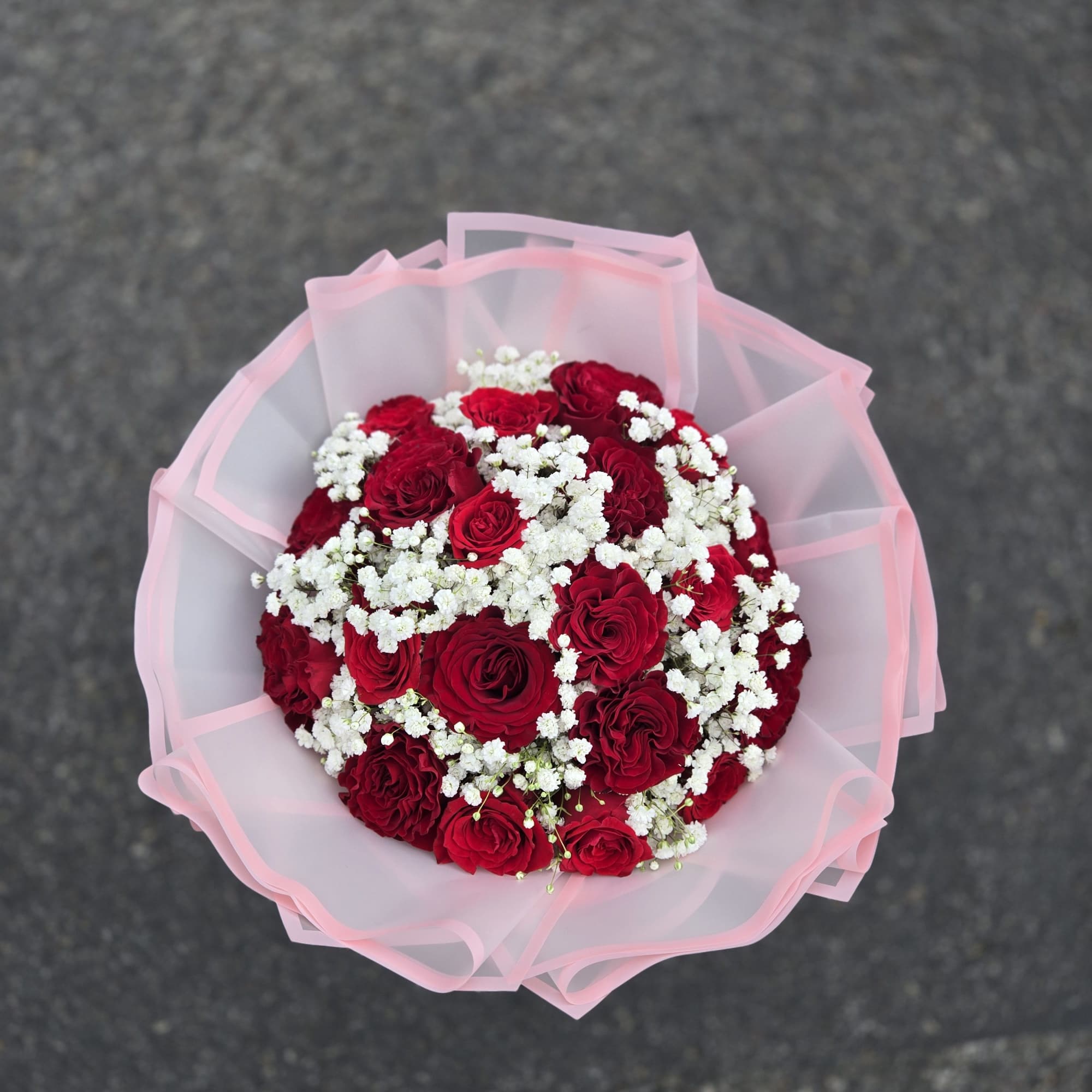 Hecho totalmente a mano para darle una perfecta frma redonda y armoniosa.