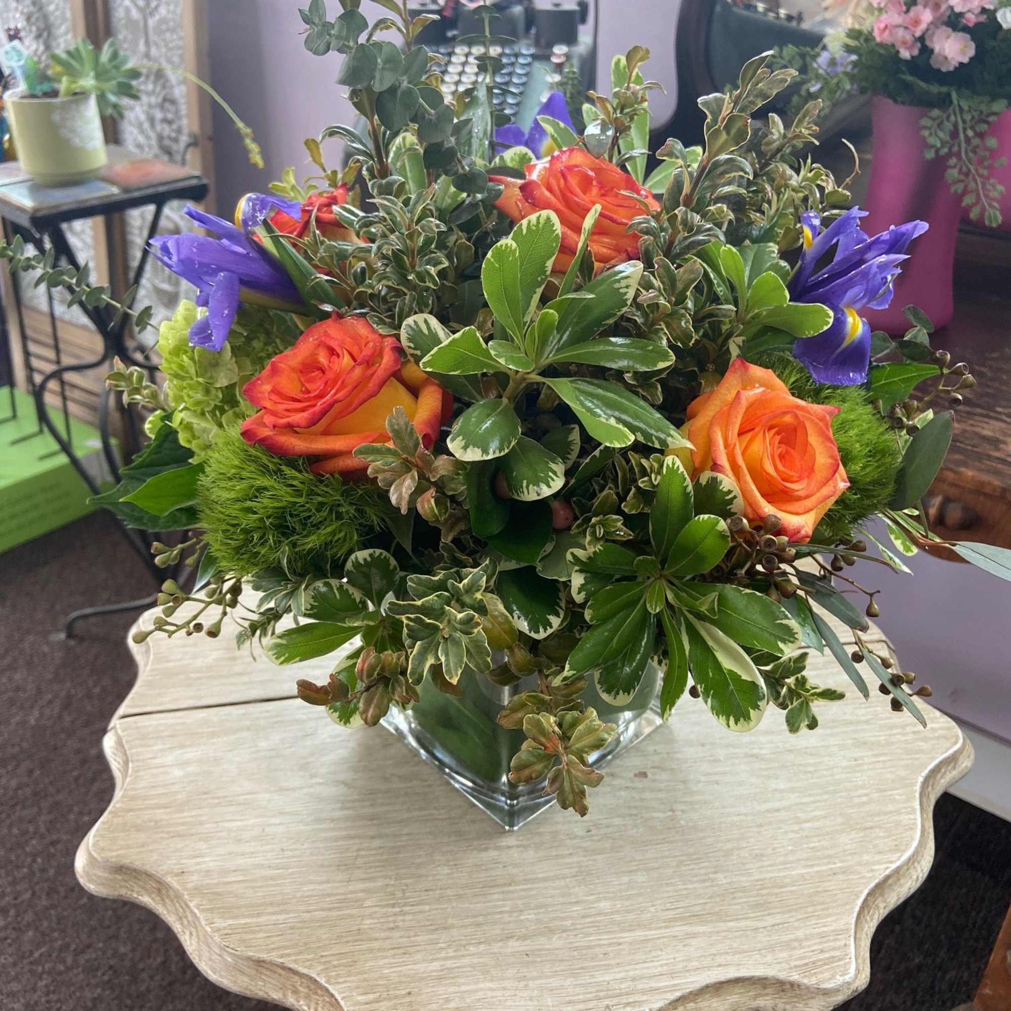 5" square cube leaf lined and filled with green hydrangea, green trick