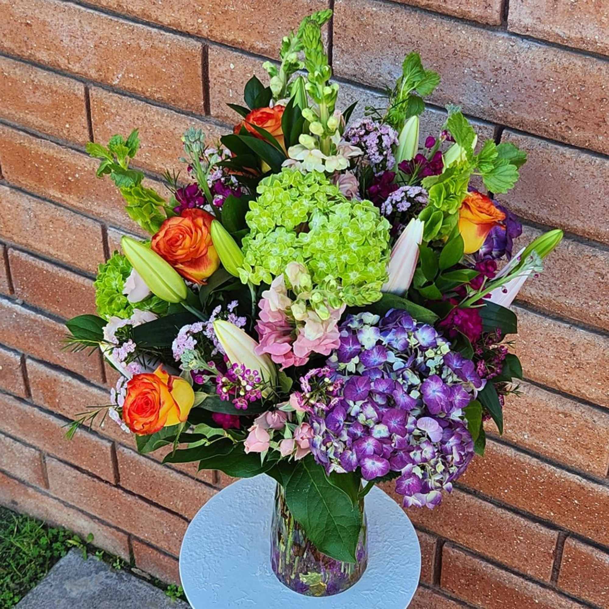 Essence of Spring &ndash; Fresh Flower Delivery in San Diego

Welcome the season