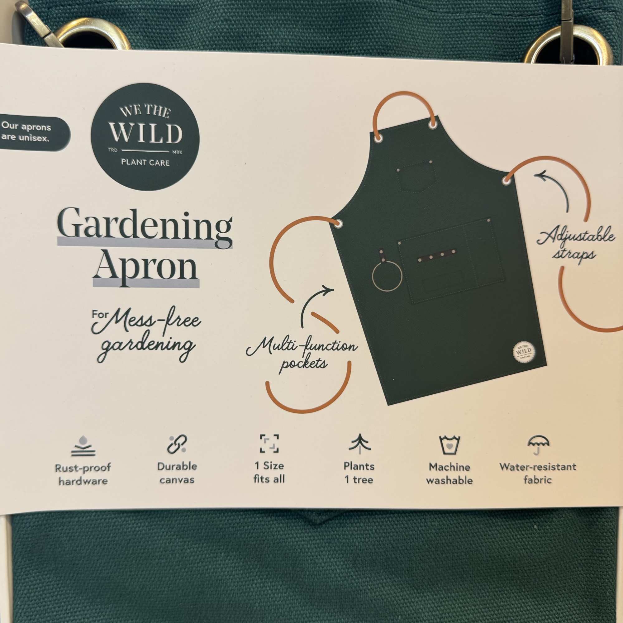 Gardening apron in a box with adjustable straps and pockets