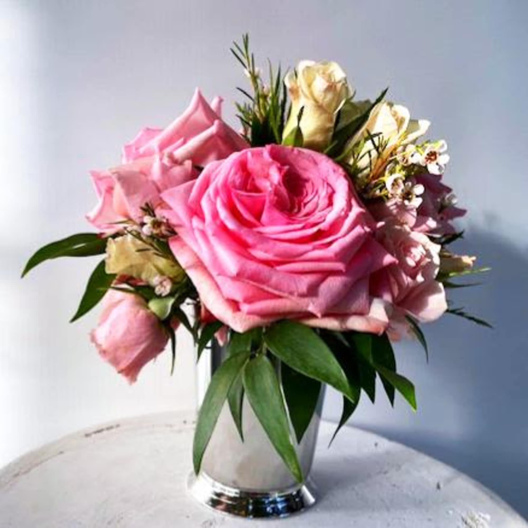 A Classic and Lovely Gift
The "Julep Cup" arrangement is a gift that