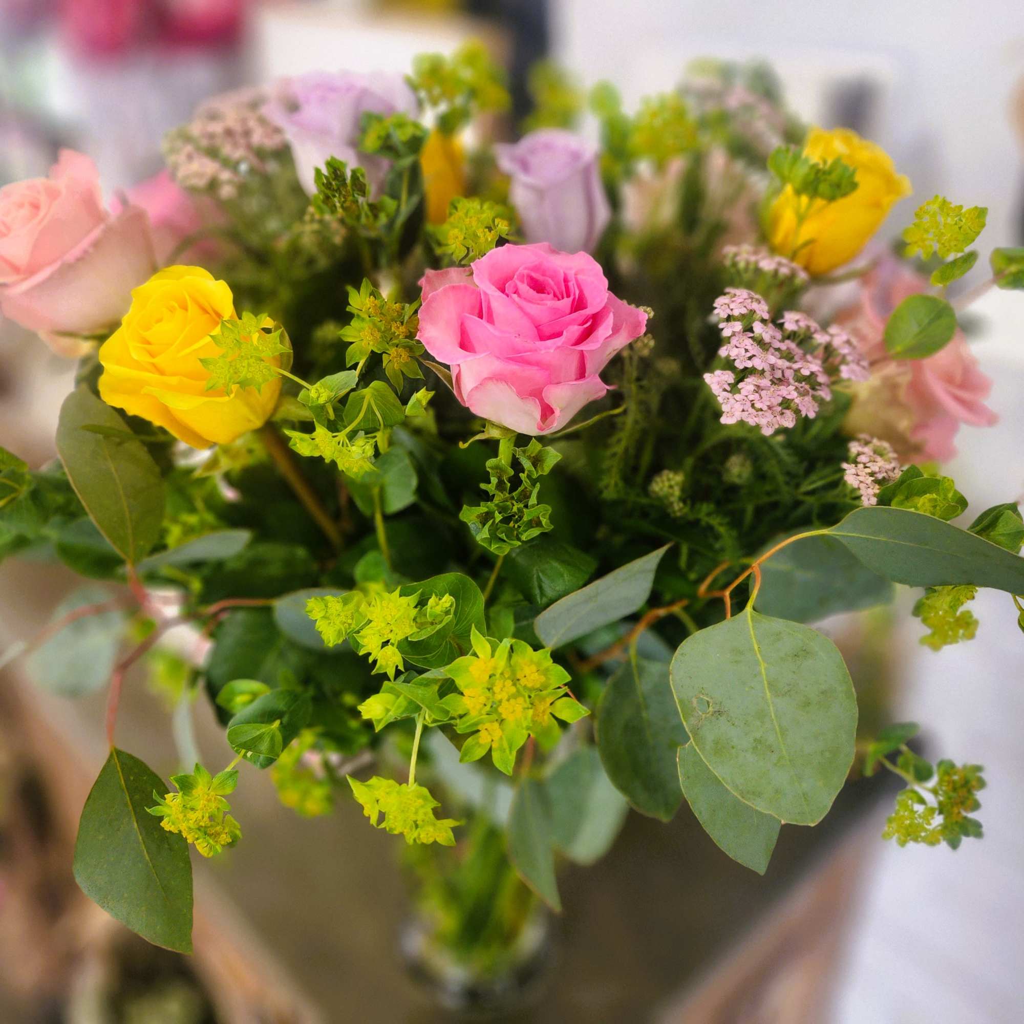 Mix Colorful Roses.
Pink, Yellow, Purple, White, Red...
All mix roses in a vase.
One