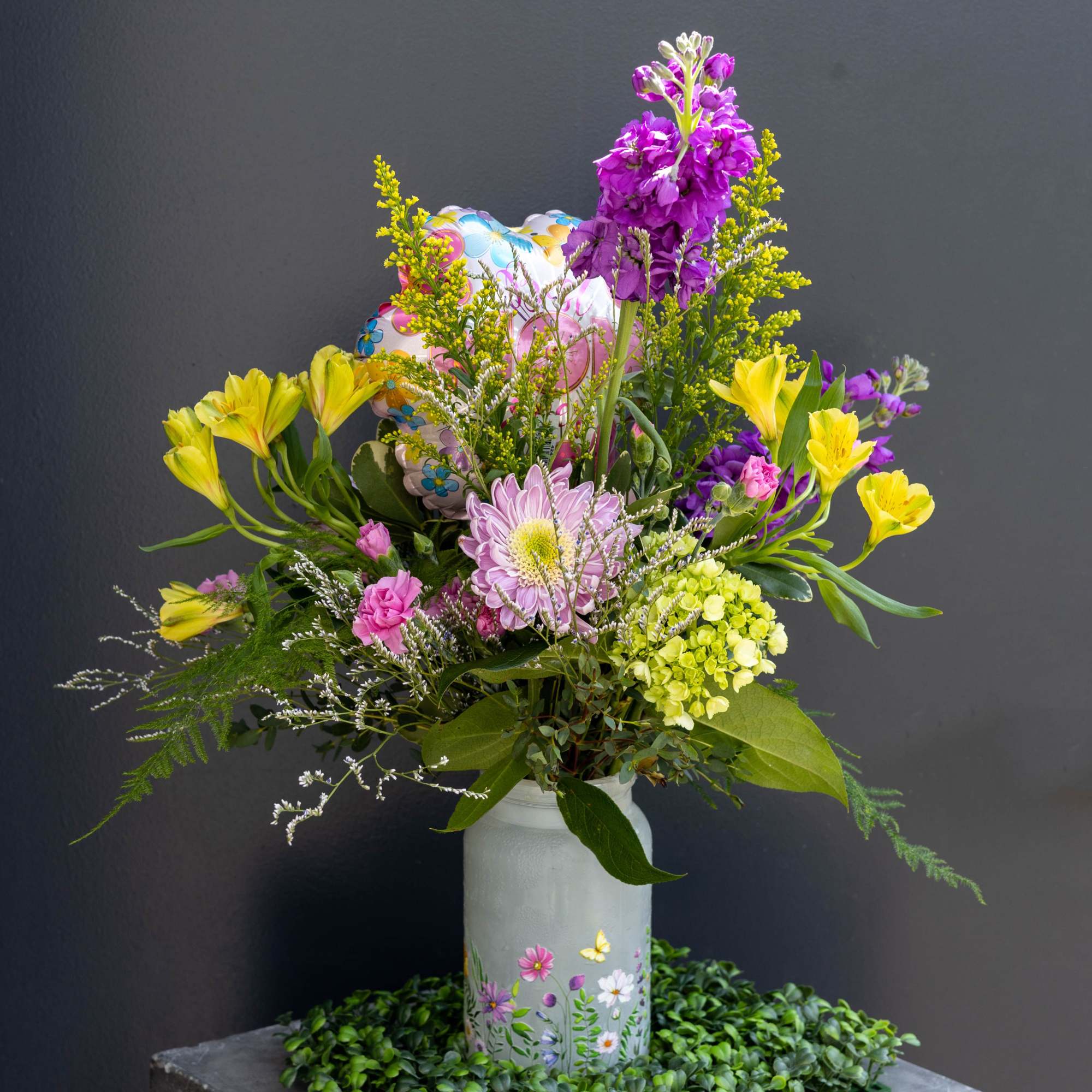 A special arrangement to celebrate a special mom in your life! Full