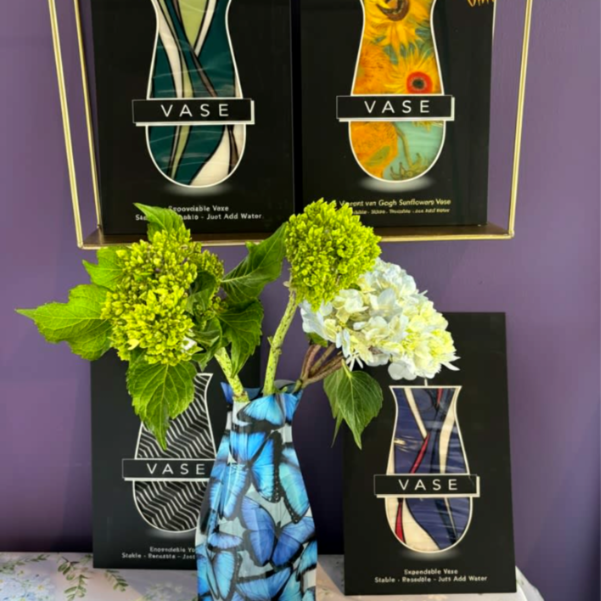 Just add water to expand! These cute reusable travel vases expand with