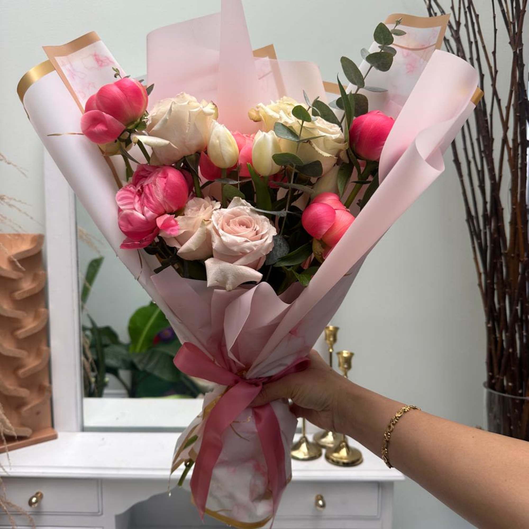 For the woman you're honoring, this bouquet sends a clear message of
