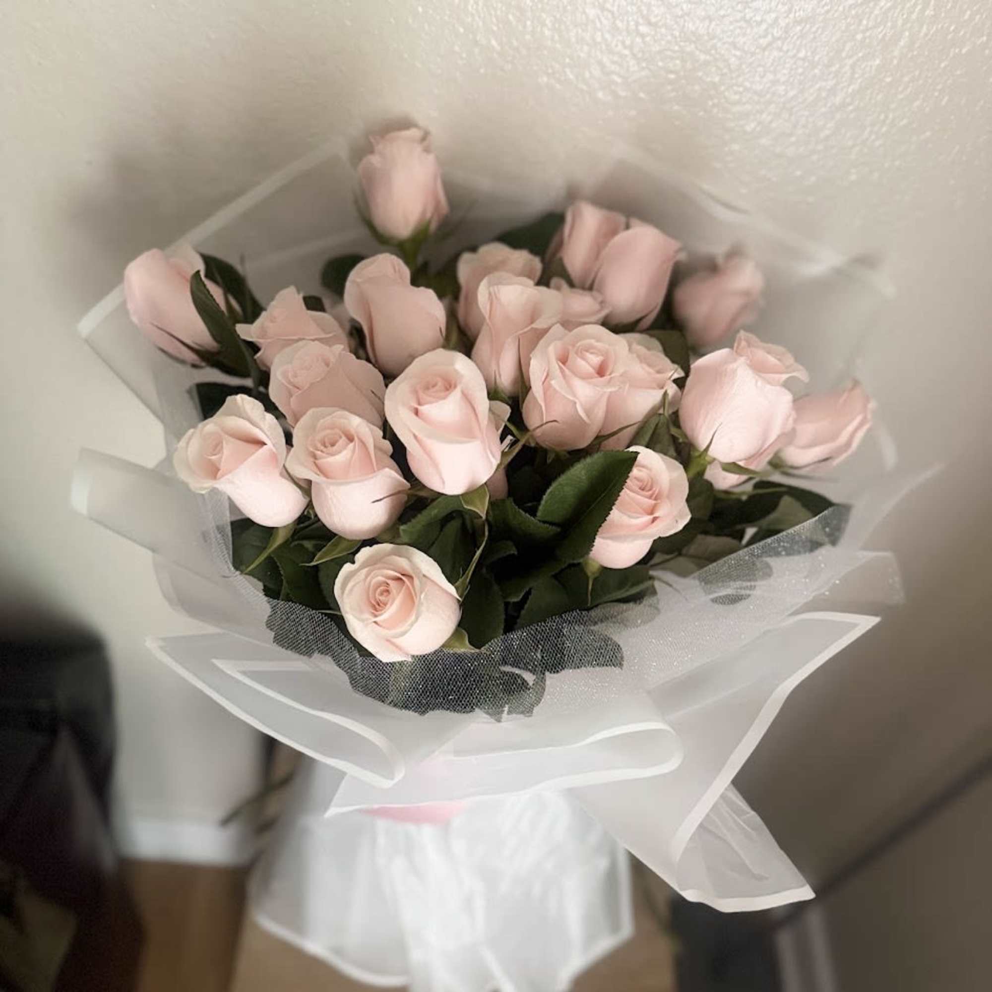 A bouquet inspired by the elegance of a blooming garden, featuring large