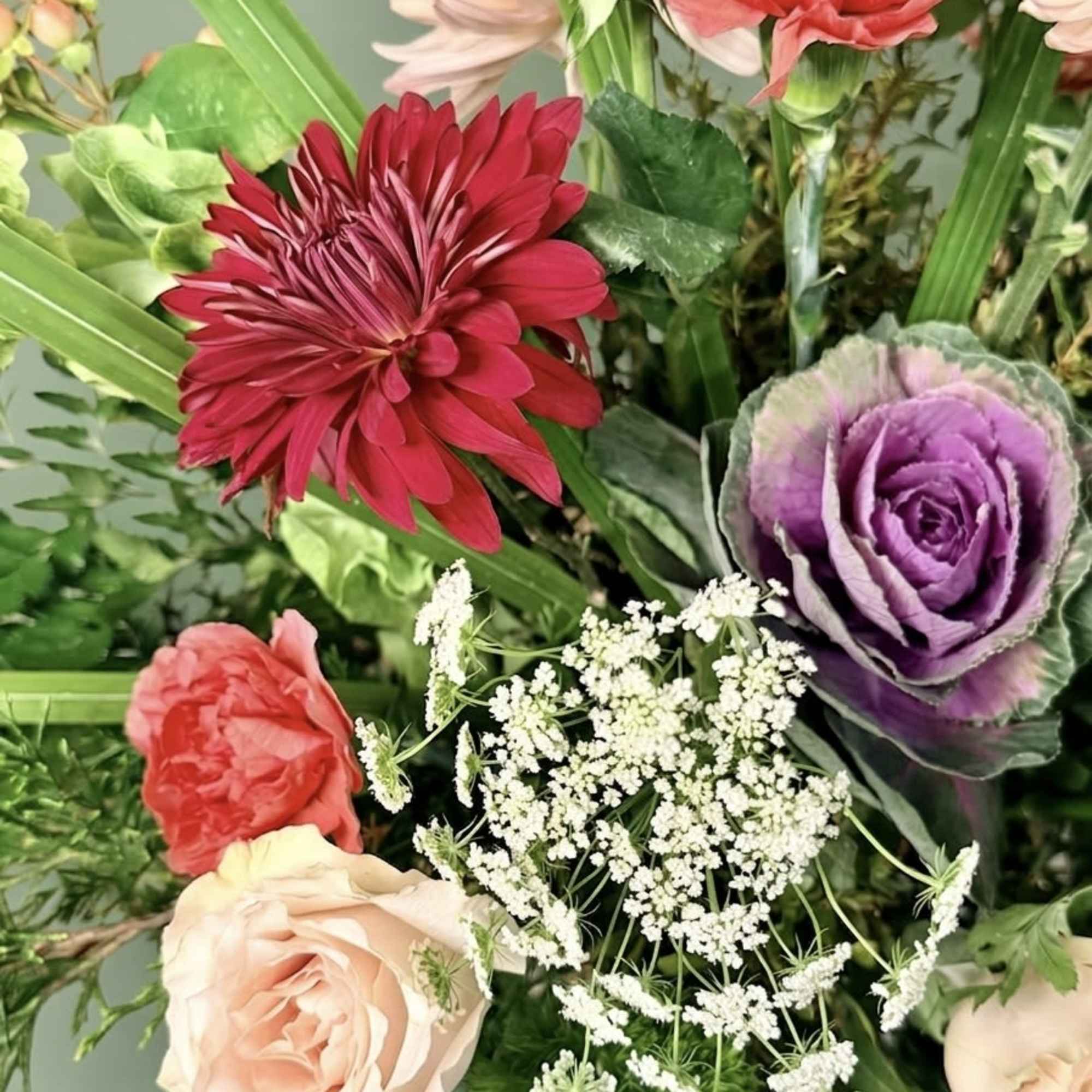 Our signature take on Spring. A wild, sophisticated blend of flowers. The