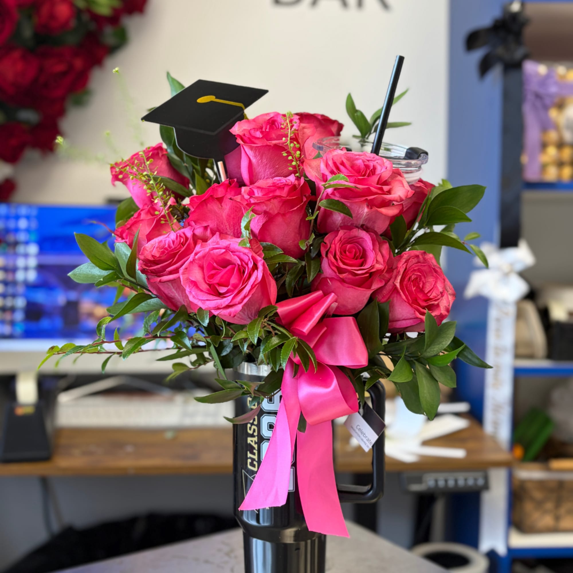 Arreglo con flores para graduaci&oacute;n