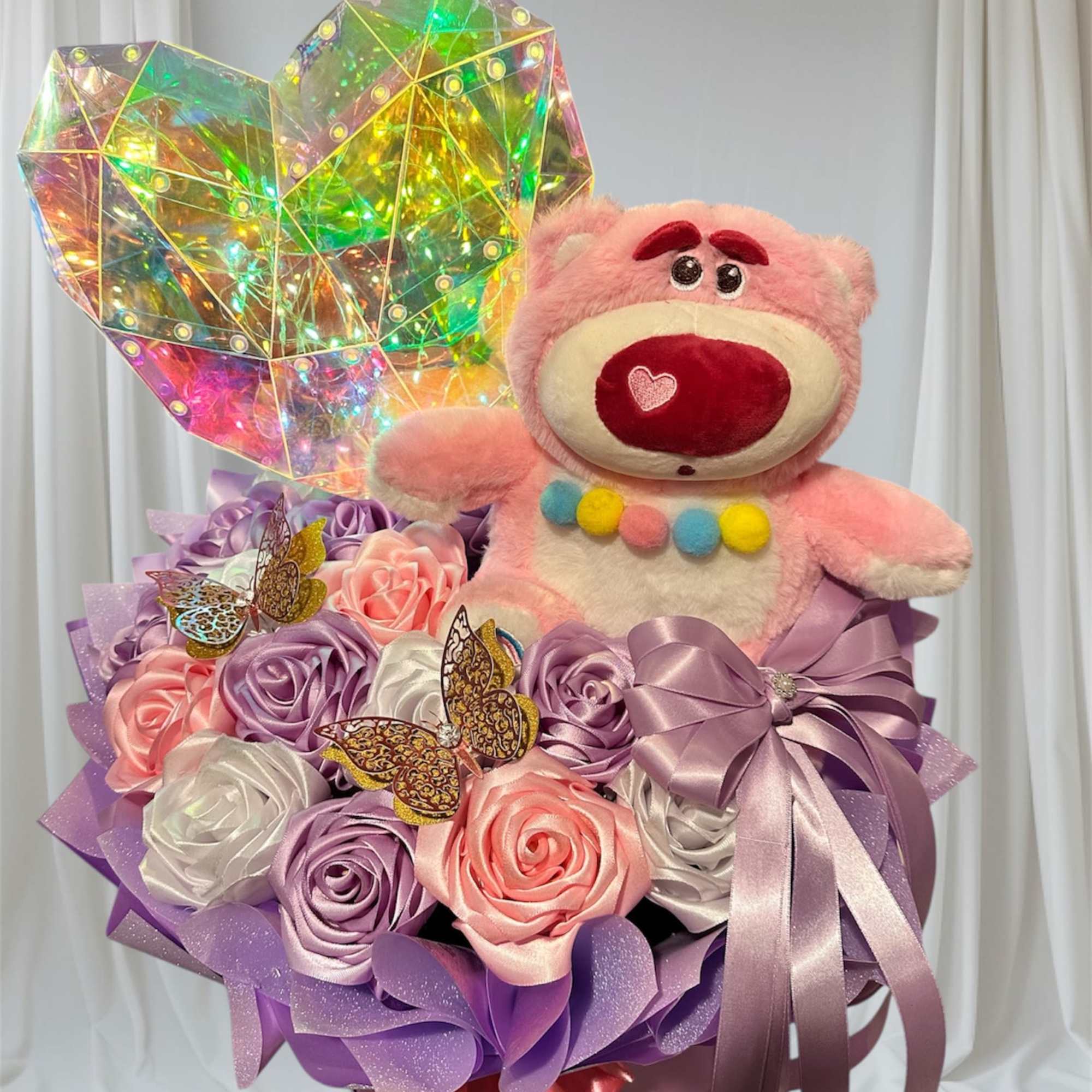 Beautiful box with heart of lights and eternal ribbon roses in various