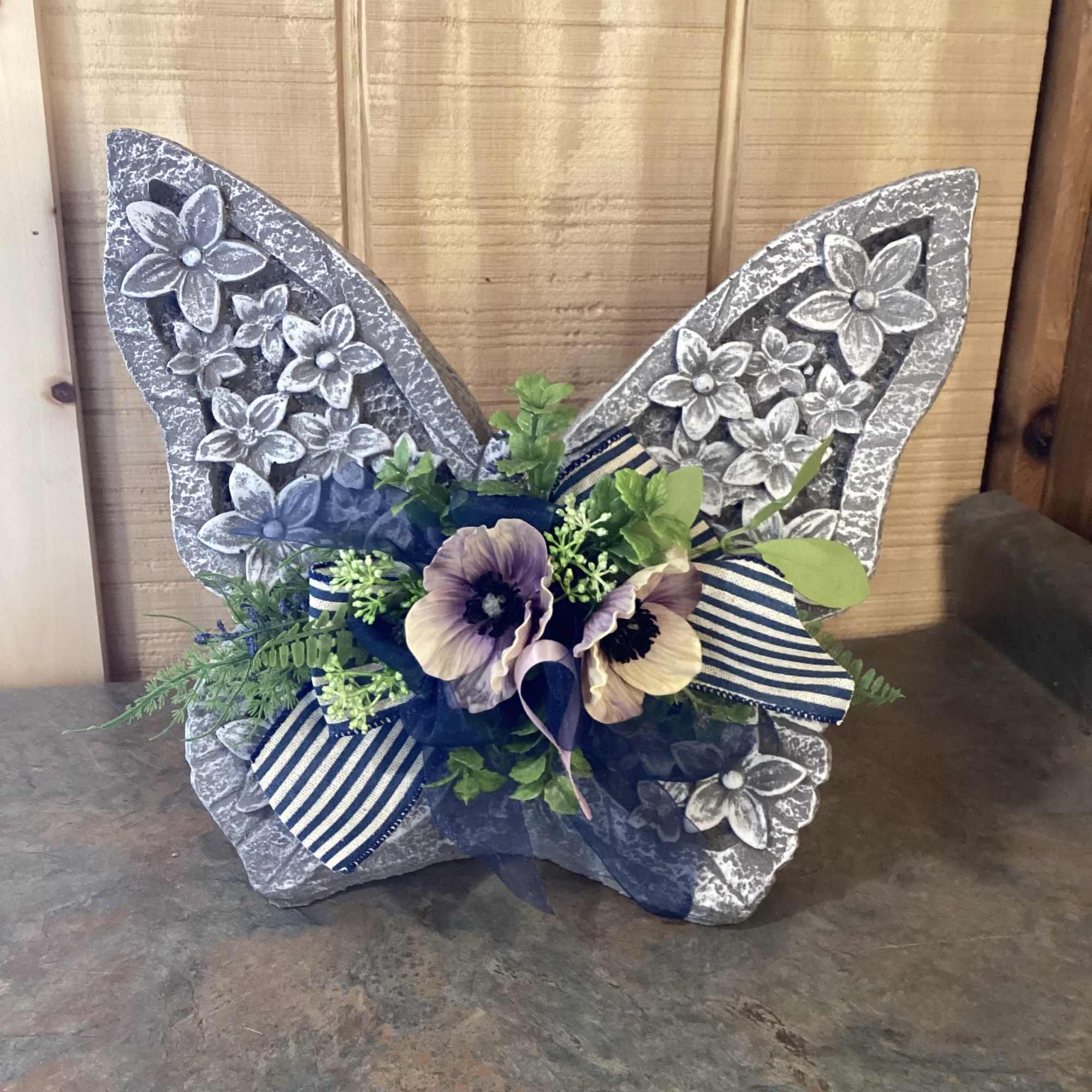 Cement Butterfly

Please note pictures are a representation of product. Actual product will