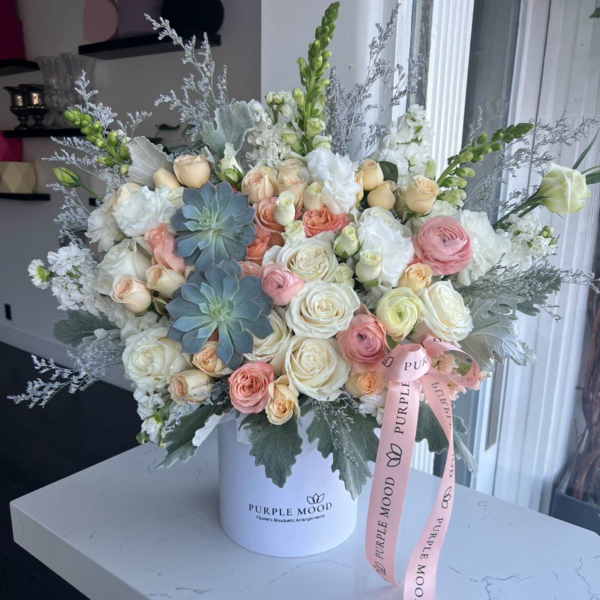 Standard container size - D6.75'x H7.5'
Deluxe container size - D8.25'x H9.5'
Premium container