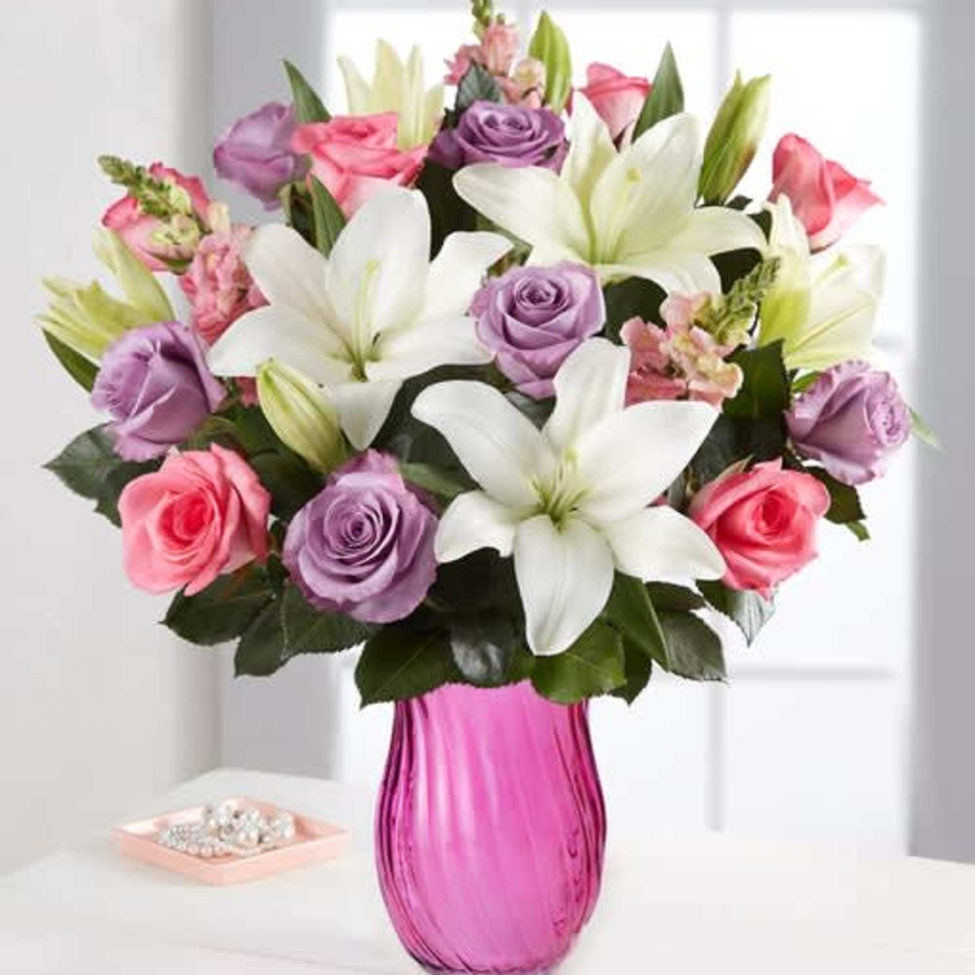 Mom deserves the absolute best. Let the artistry of nature fill her