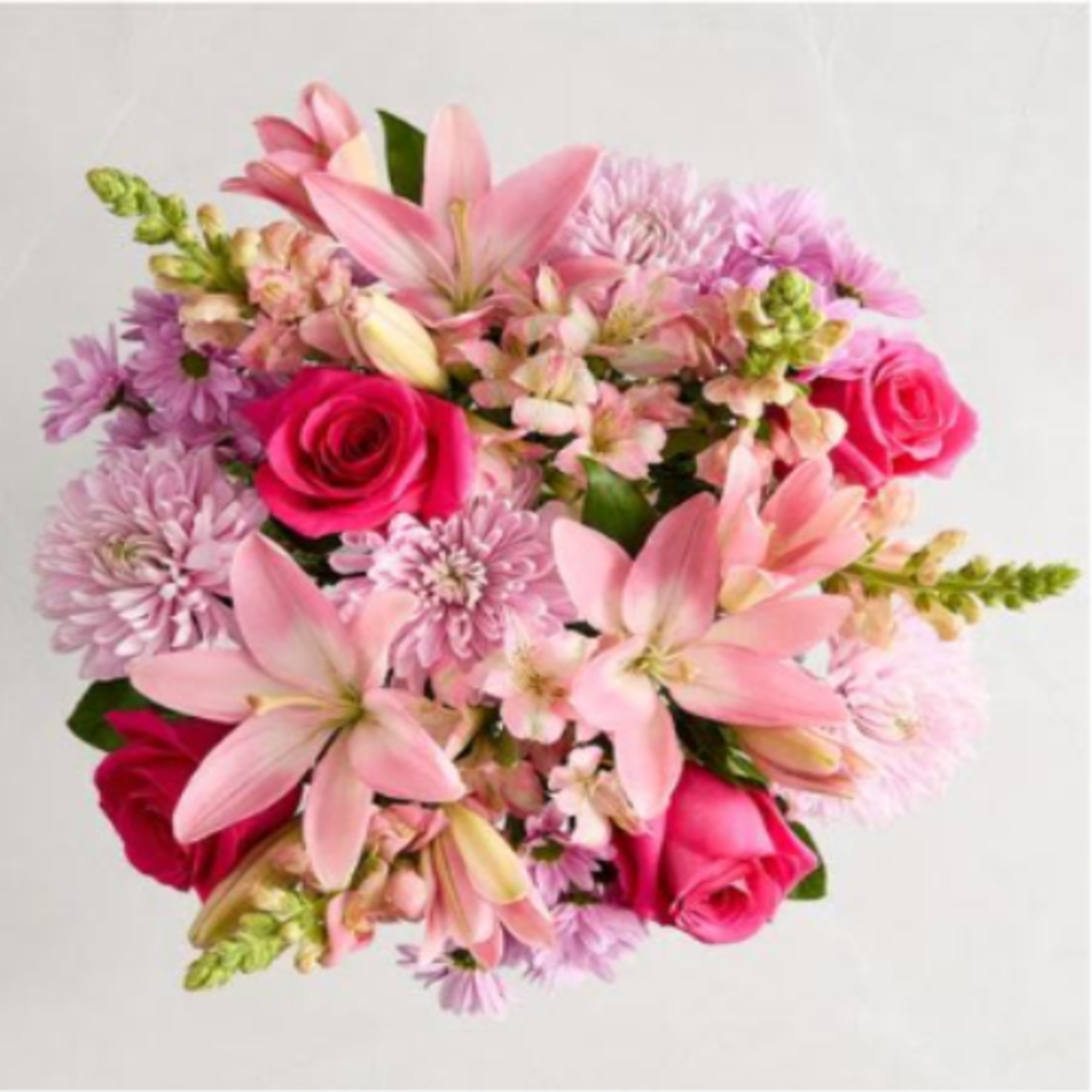  Pet Friendly?
No . This arrangement contains Lilies, which are highly toxic