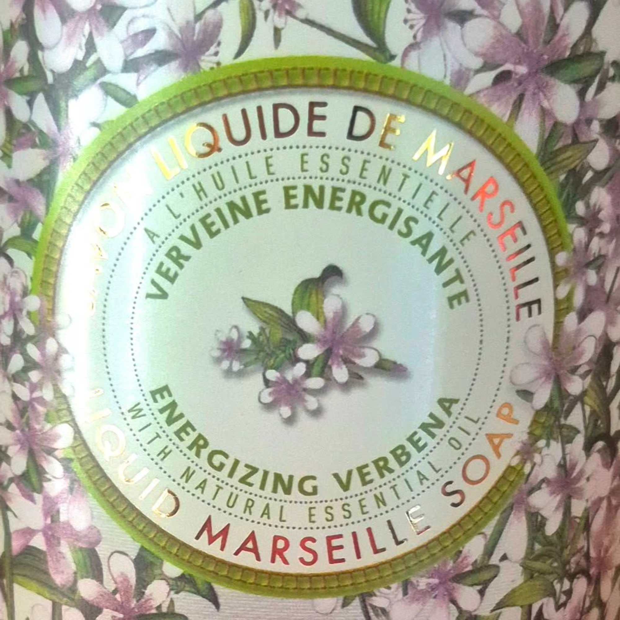 So thoughtful and full of surprises, the gift set is full of