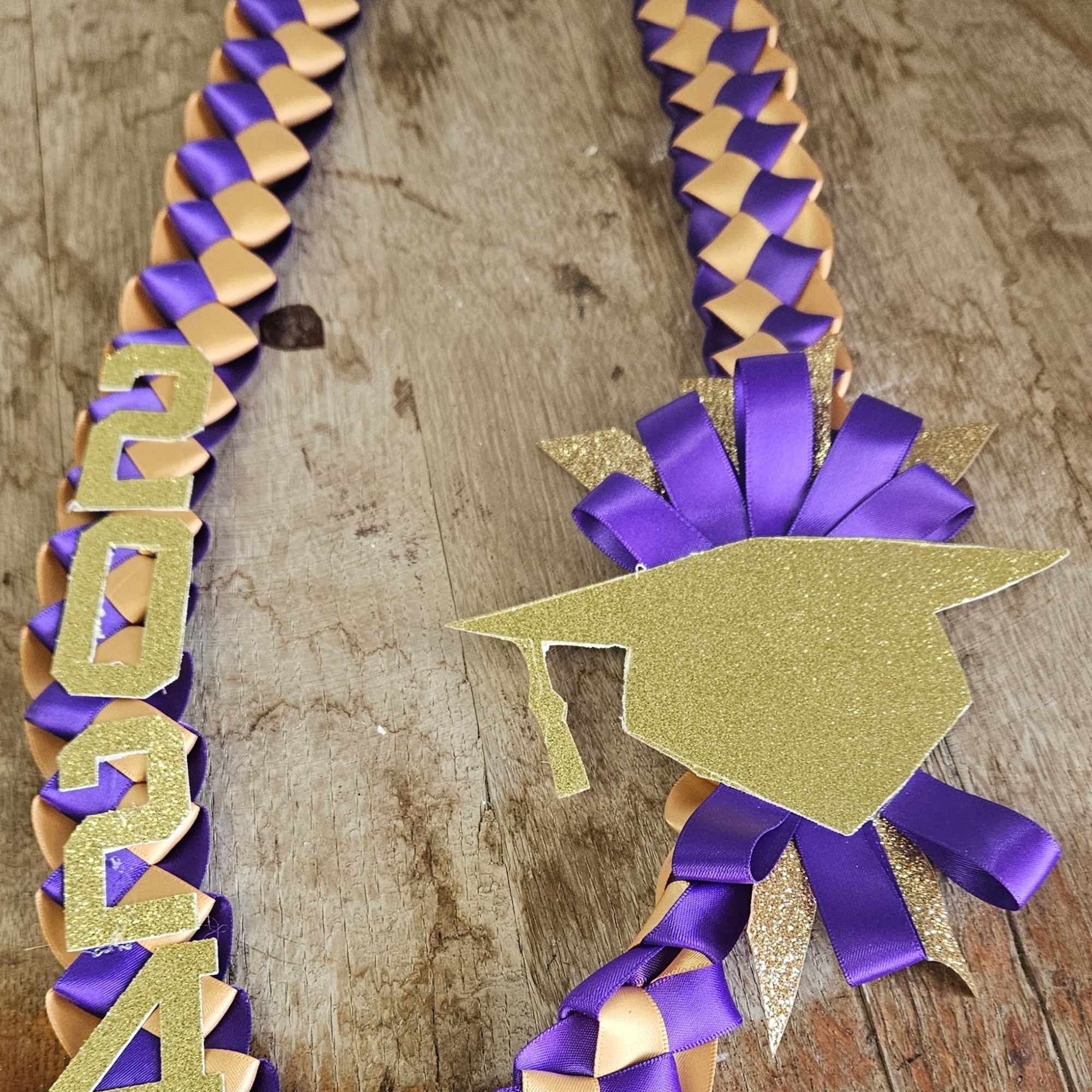 Let us custom create a school colored themed Lei to be worn