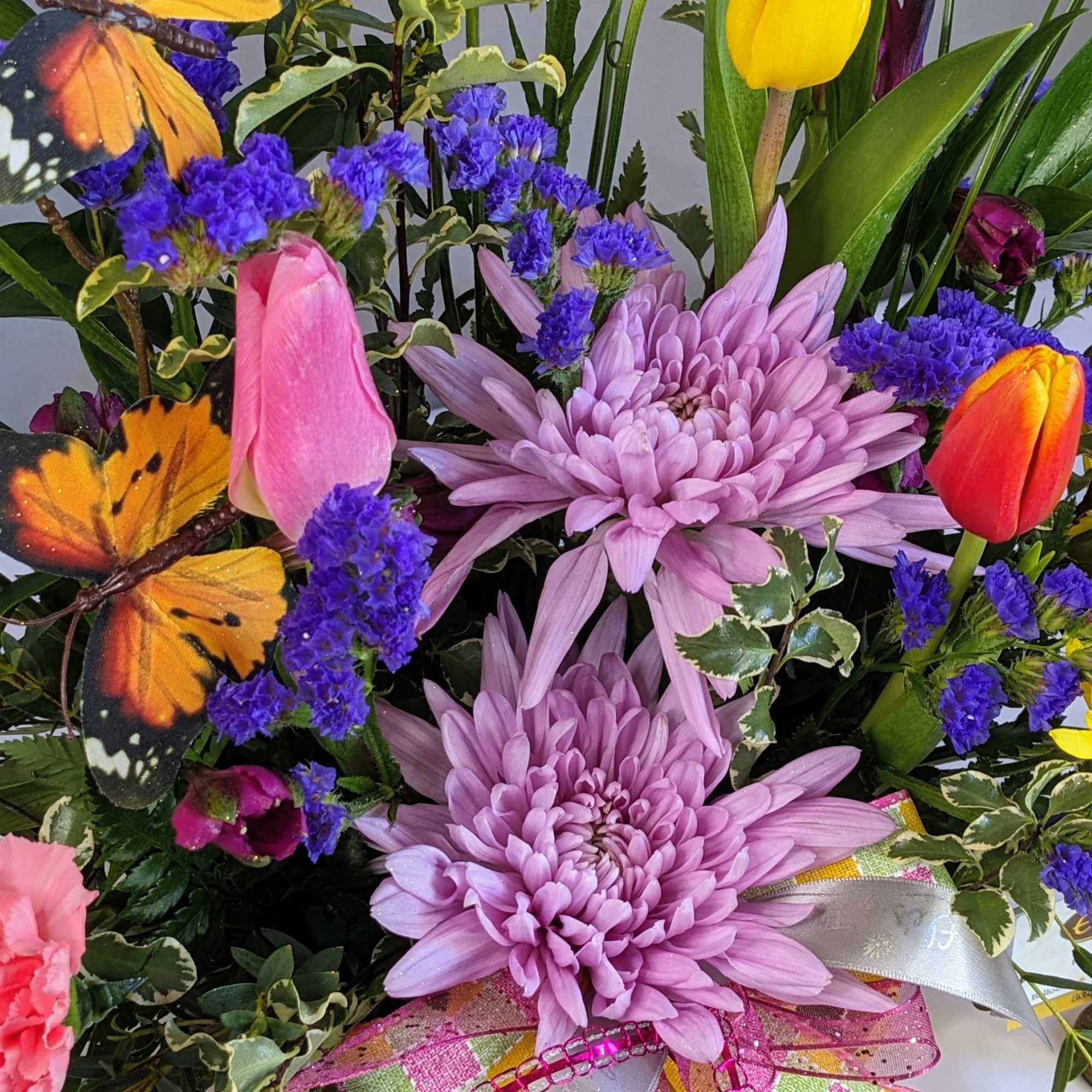 Celebrate the joy of the season with our Jubilee Basket&mdash;a cheerful explosion