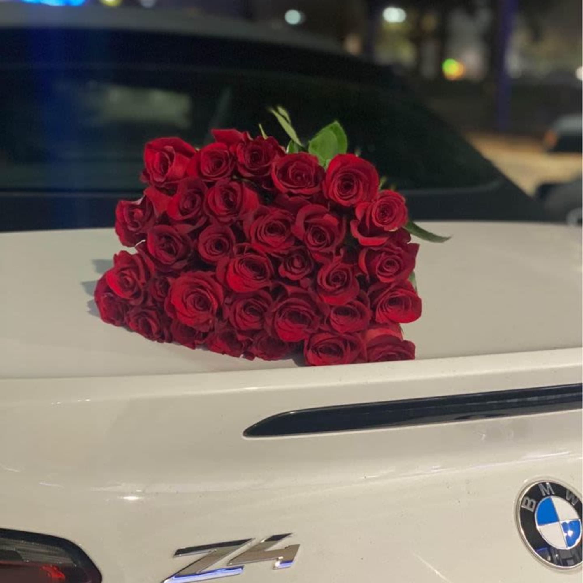 This will be a florist choice of color on a simple beautiful