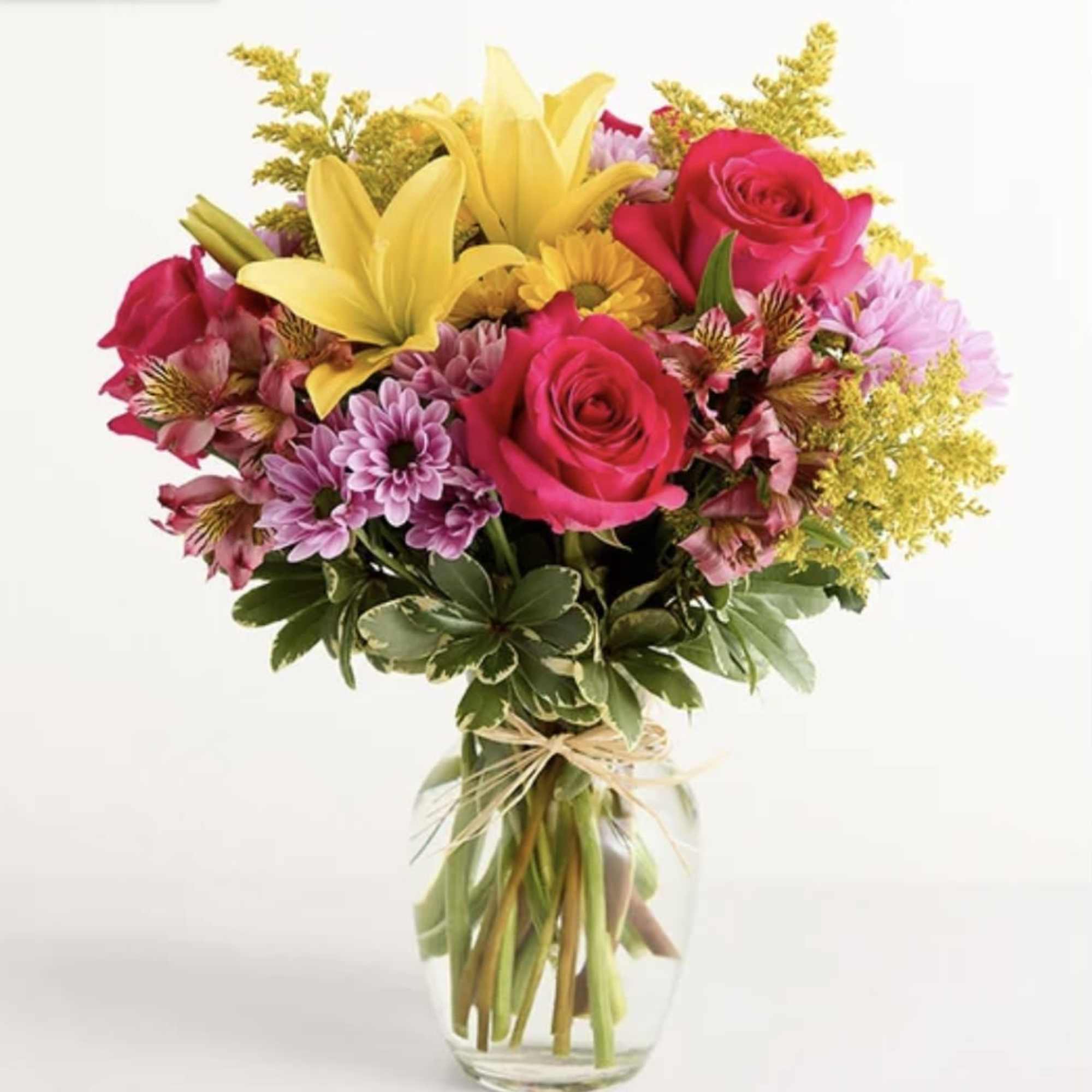 Inspired by the traditional hand-tied arrangements found in flower markets throughout Europe