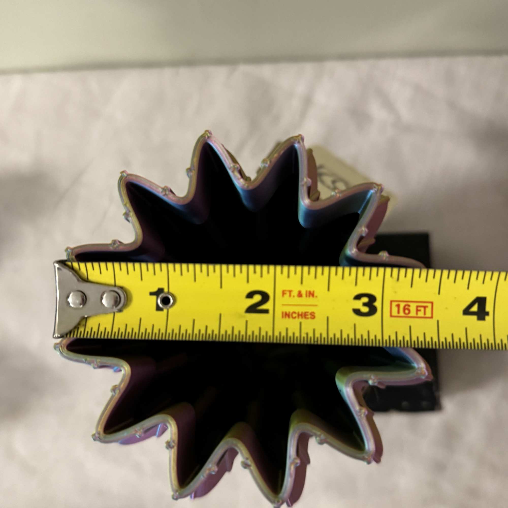 This product is manufactured using 3D printing, an energy-efficient process that enables