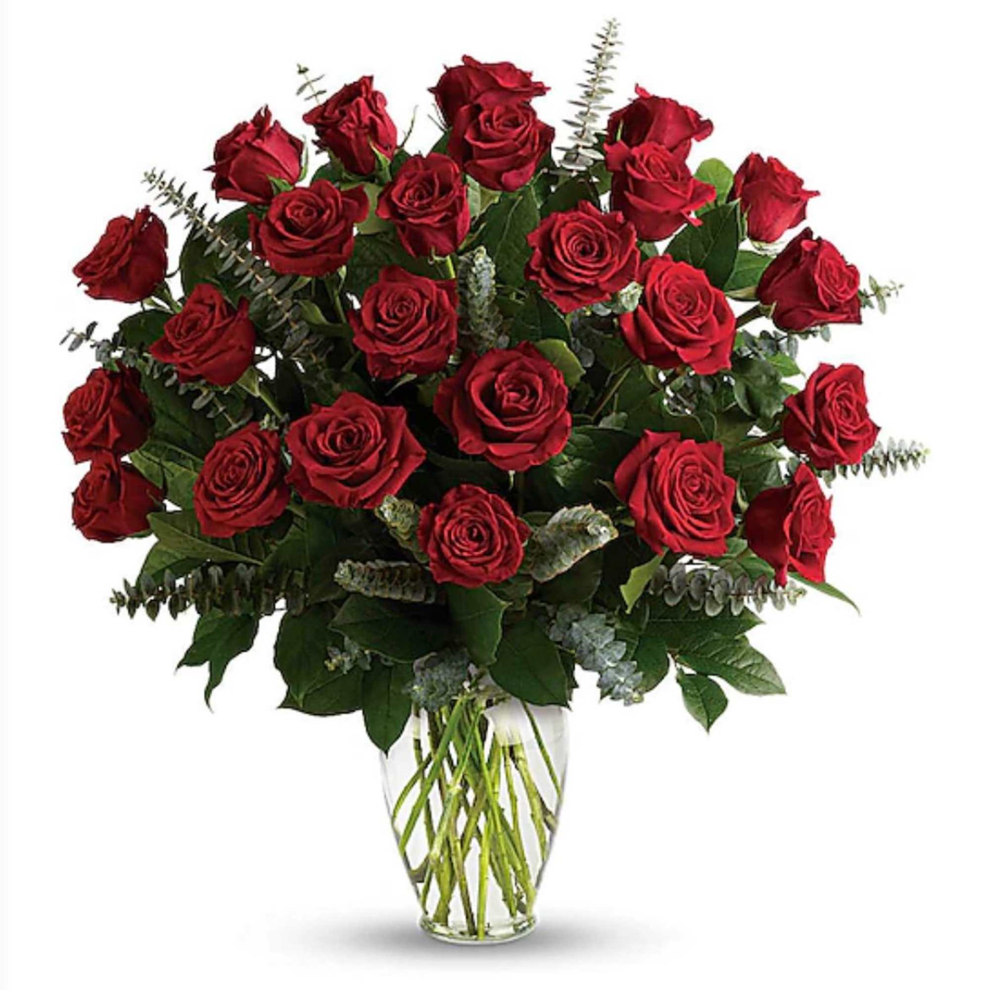 Bouquet of red roses in a clear glass vase