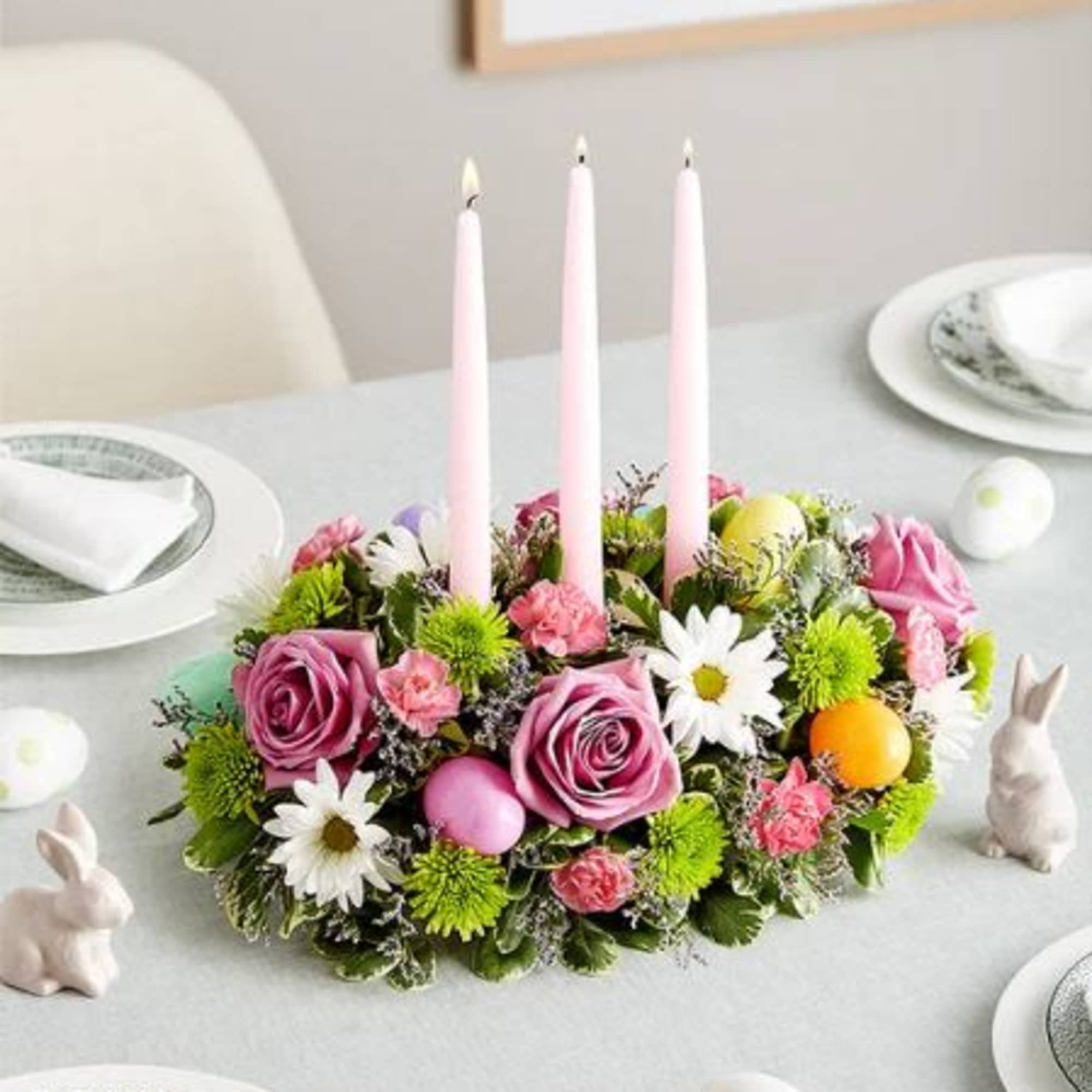  Pet Friendly?
No This arrangement contains Daisy Poms and Button Poms (Chrysanthemums)