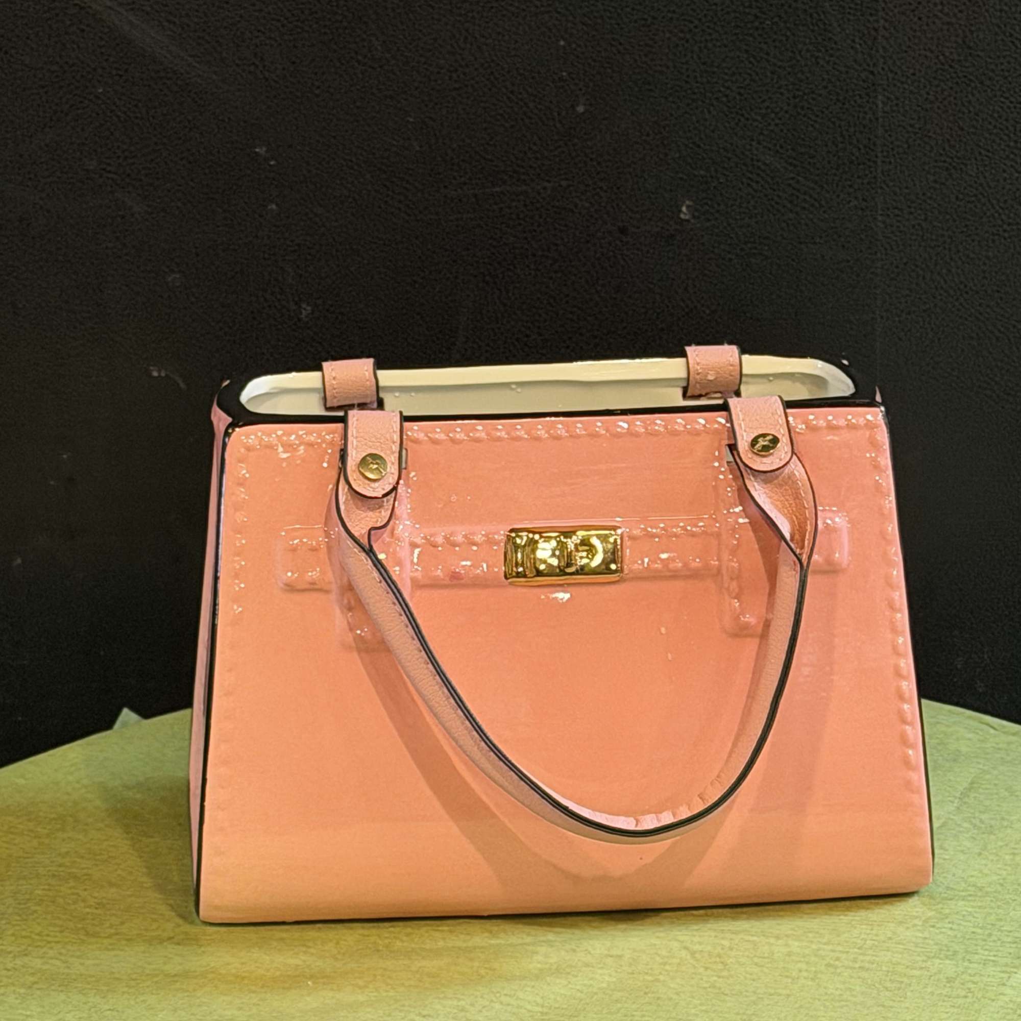 Where florals meet fashion! Lush pink and blush blooms overflow from an
