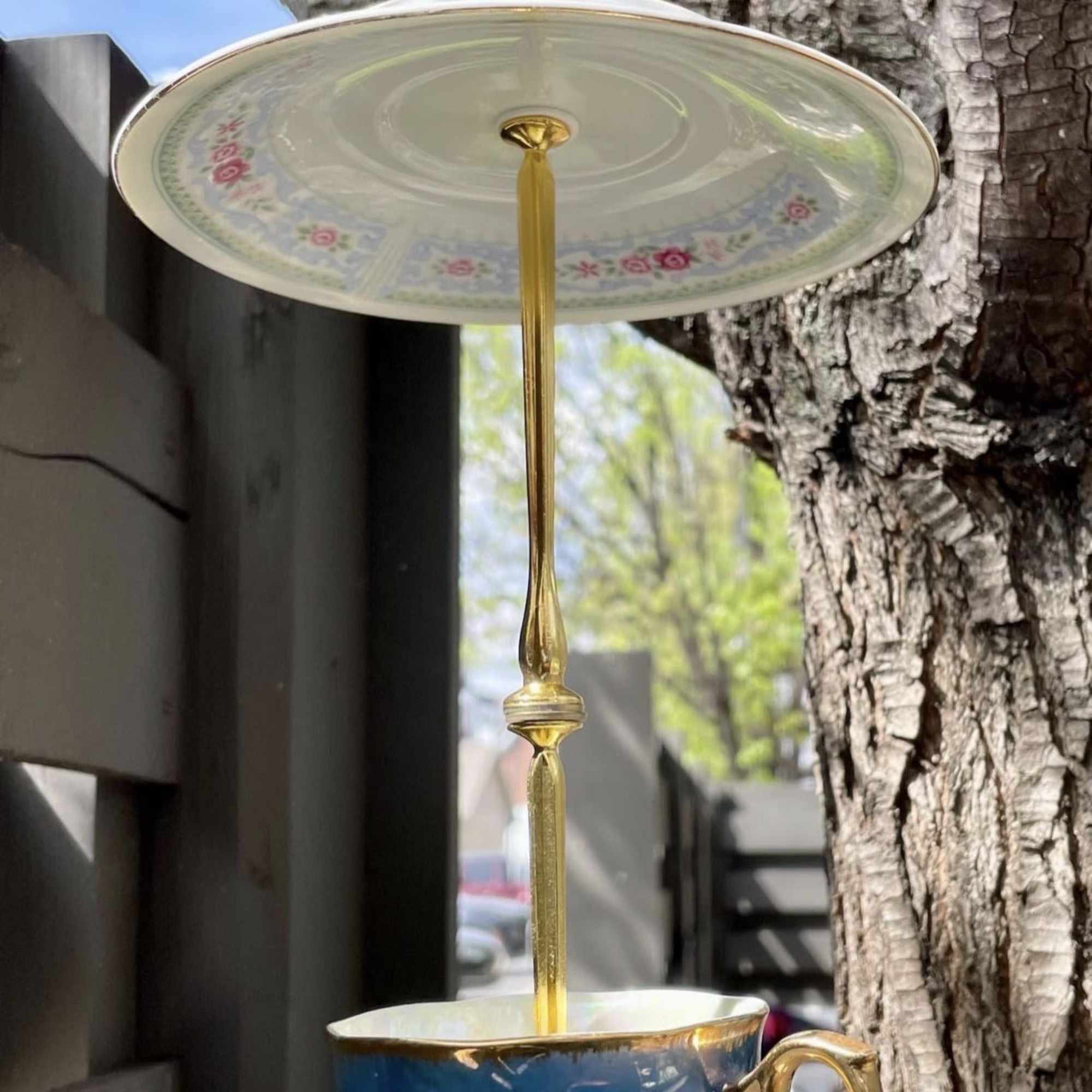 A thoughtful addition to any garden, patio, or balcony, this vintage teacup