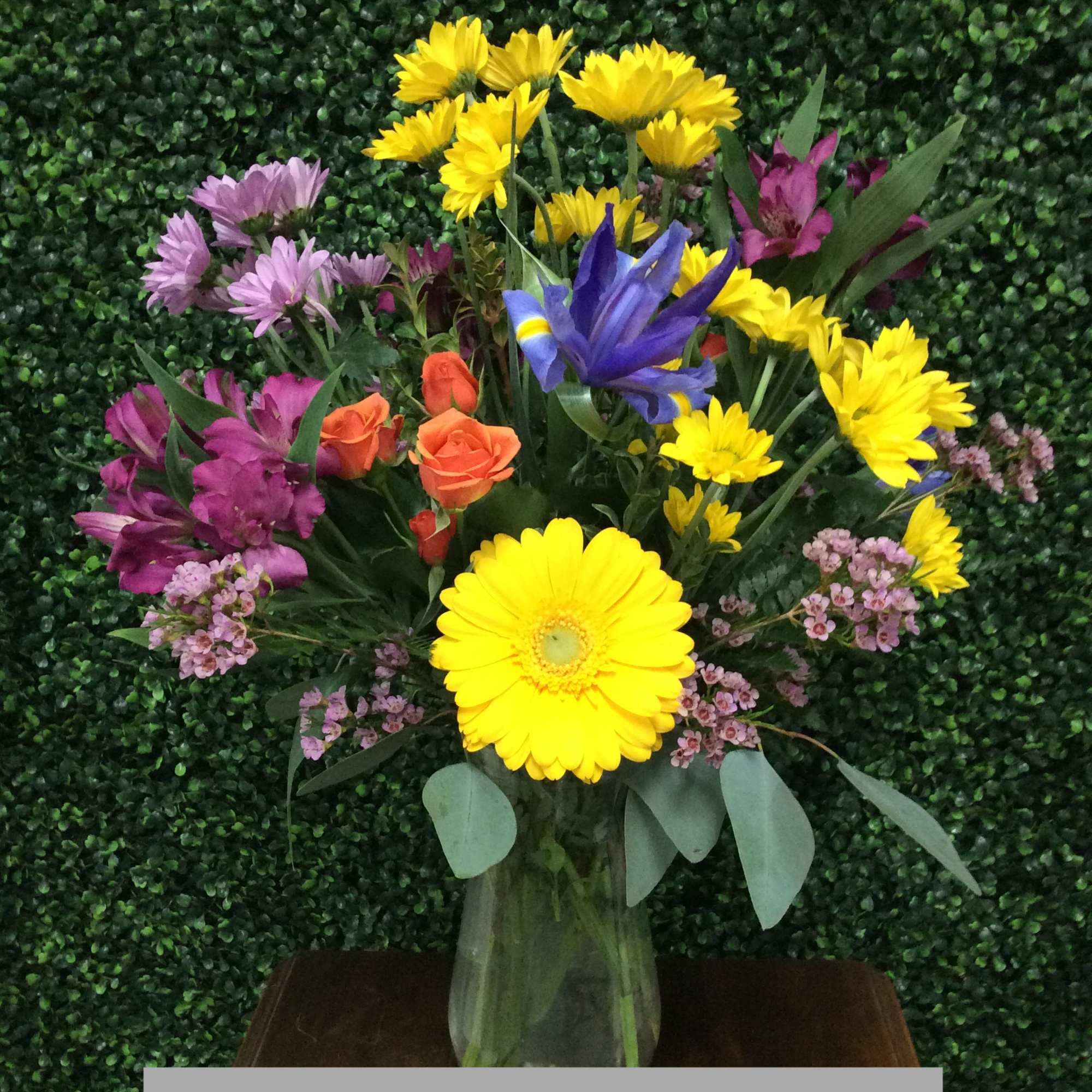 Make mom's day with this bright, spring mix! *Colors may change due