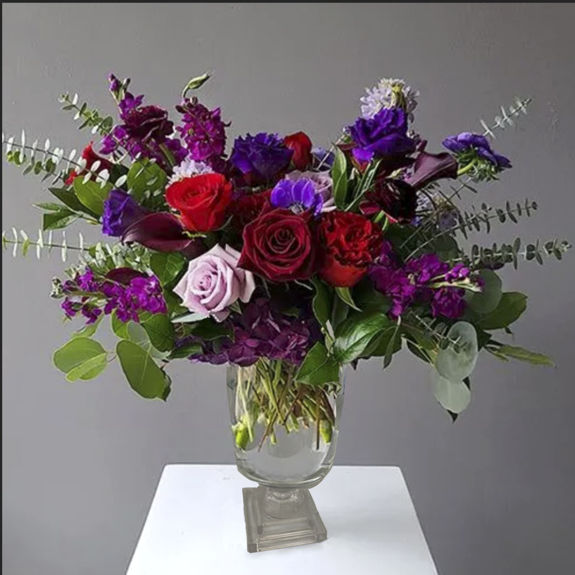 Product Description:
Capturing the beauty of the royal flower beds in Victorian England