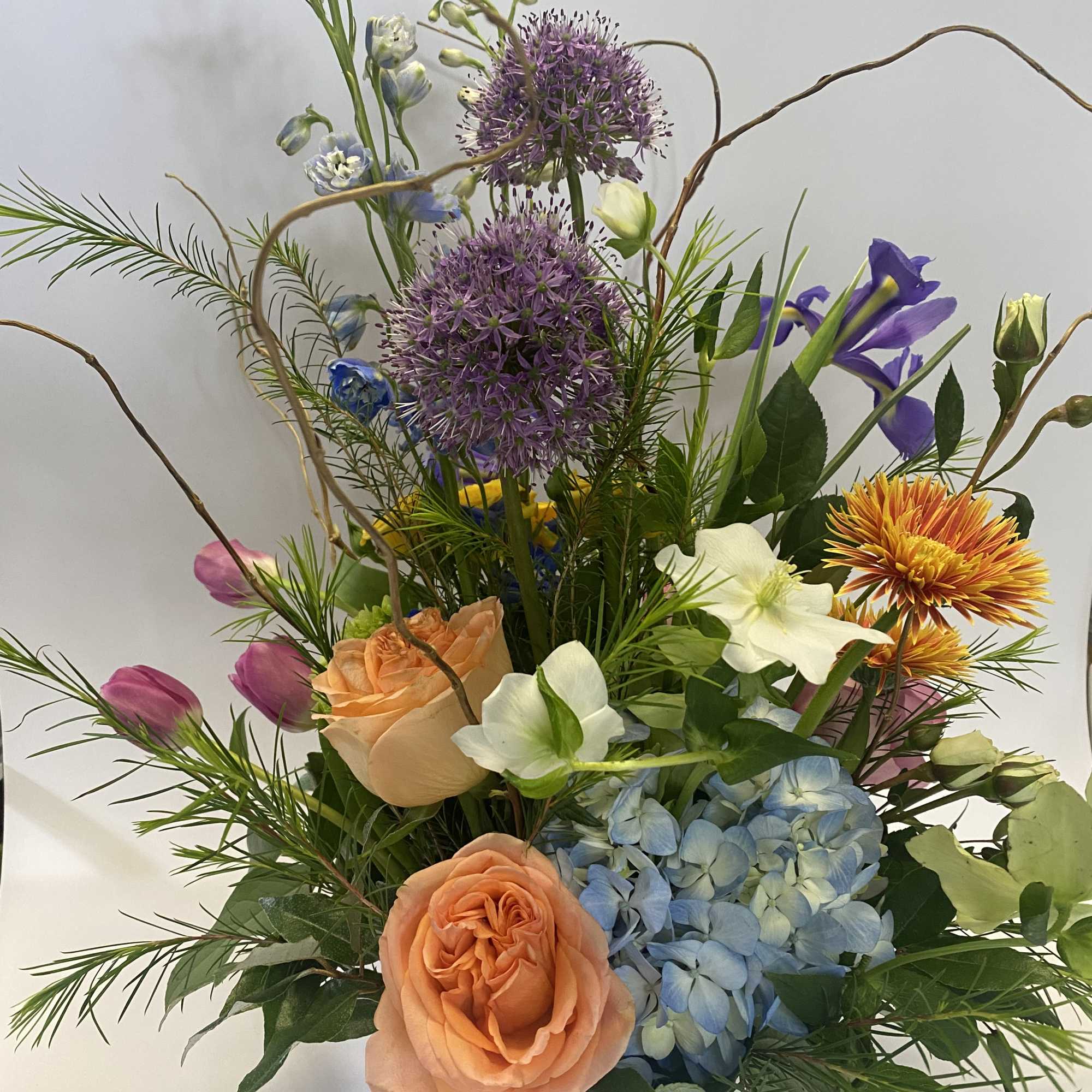 A Burst of Colorful Joy
Bring fun, vibrancy, and energy to any occasion