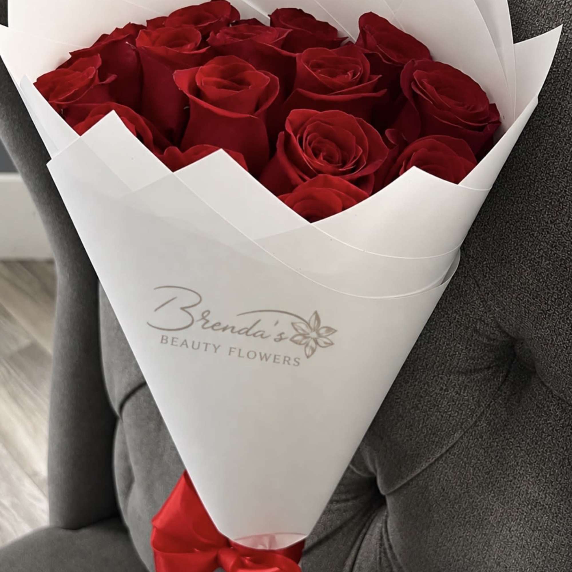 Standard 12 
Deluxe 25 
Premium  36 
Red  with elegant 