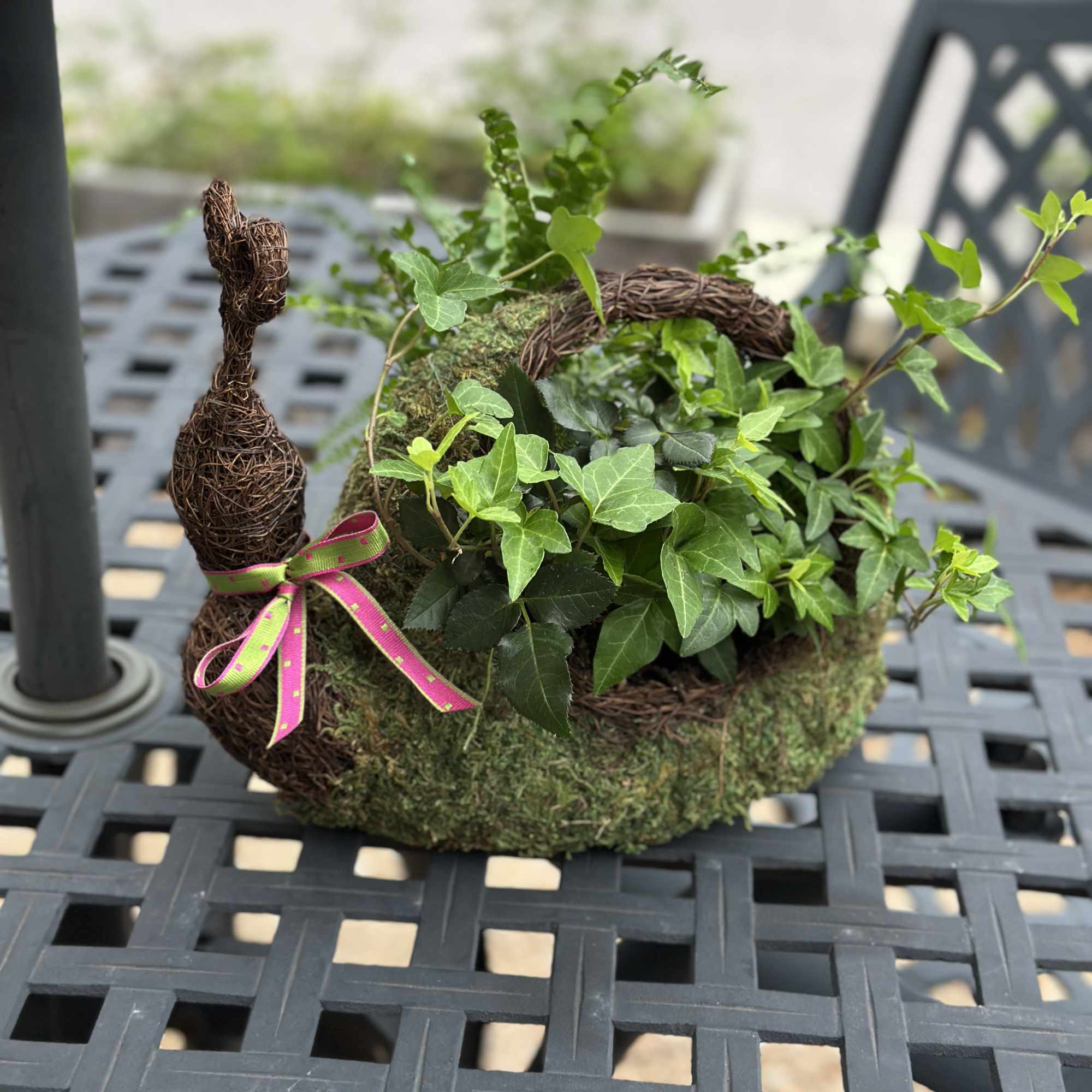A perfect little friend to decorate a spring patio. Our mossy snail