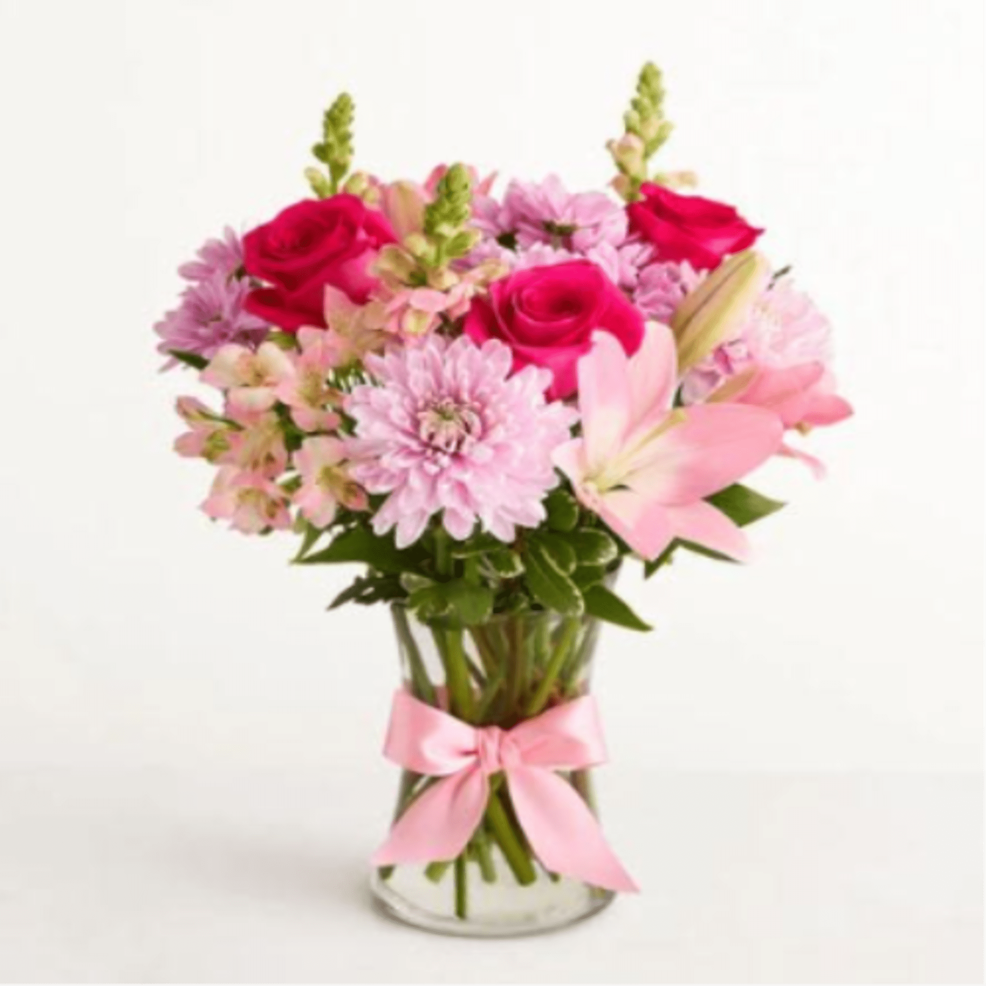  Pet Friendly?
No - This arrangement contains Lilies, which are highly toxic