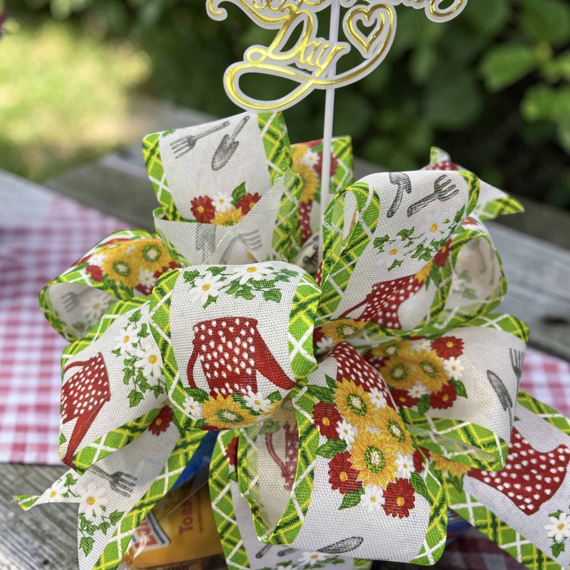 A playful gift box that feels like a party in miniature -