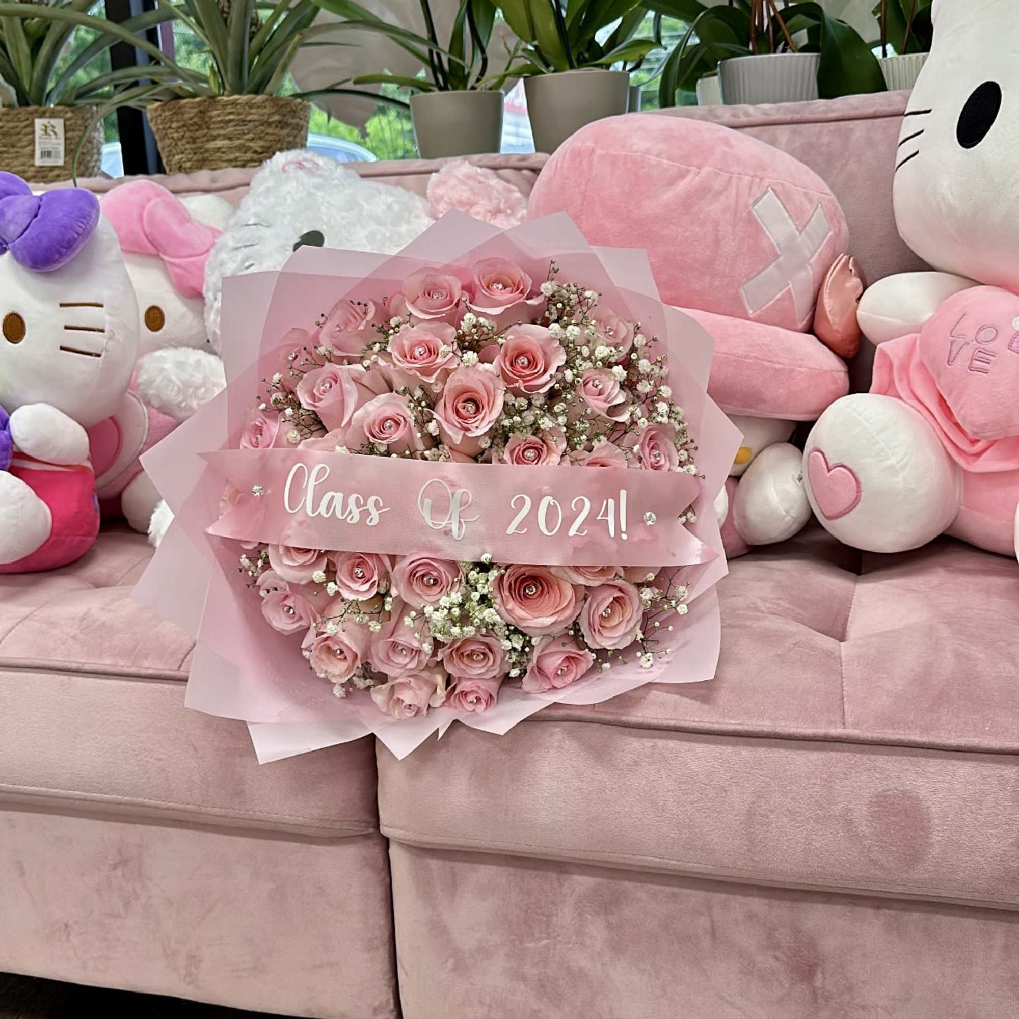 Experience the timeless charm of our Enchanted Rose Delight bouquet. Featuring 25