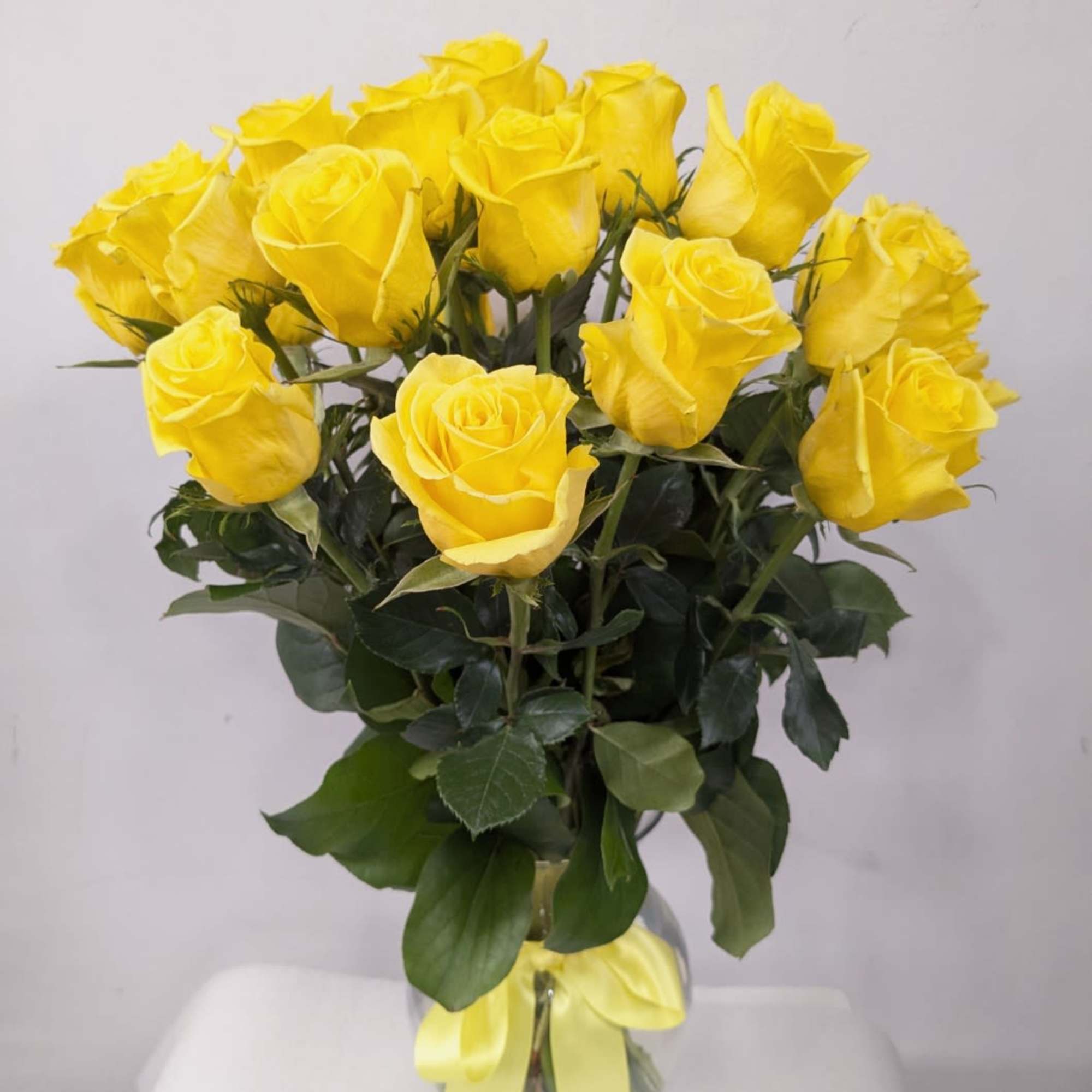 Yellow roses are a great option to send a non-romantic love. Send
