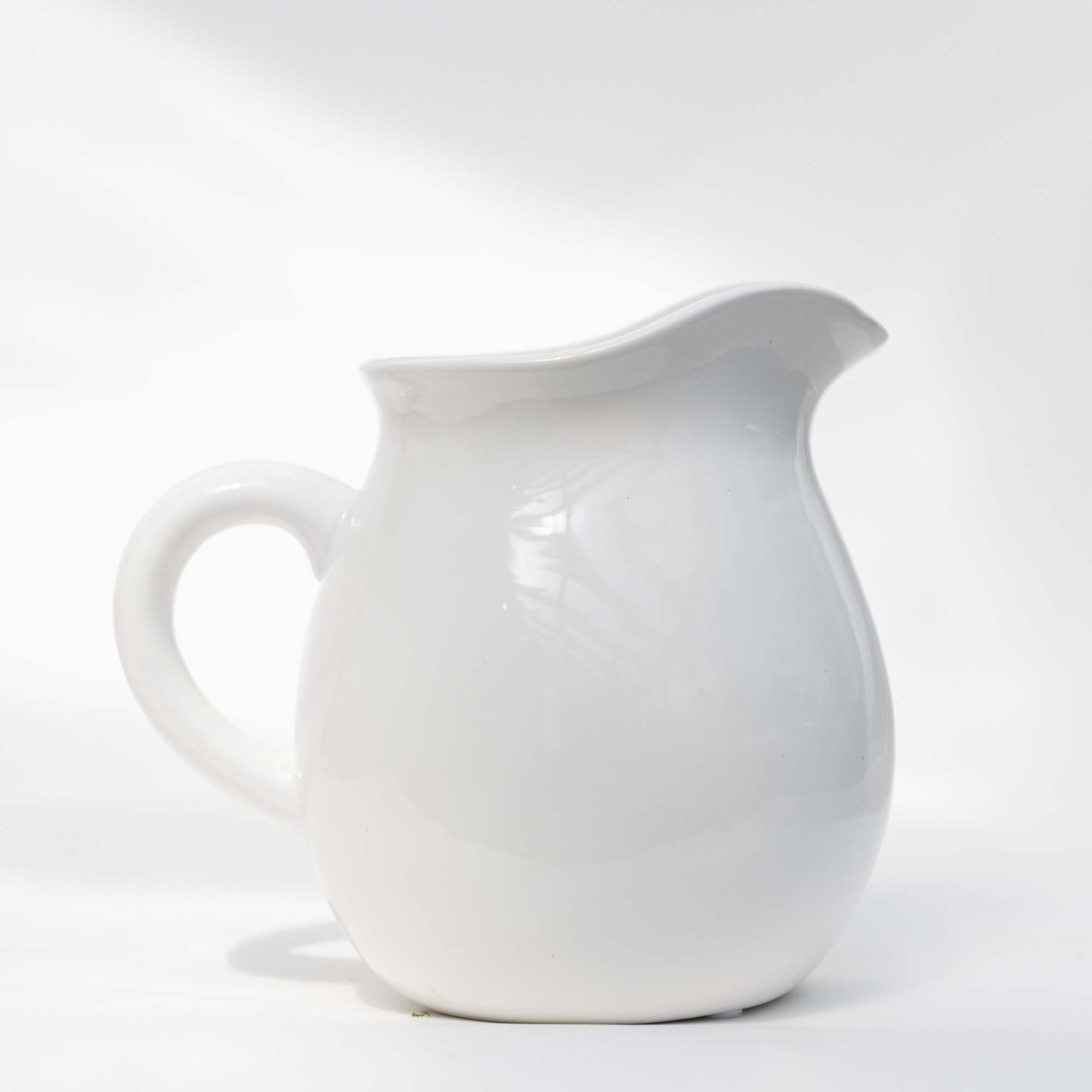 The Charlotte with have you dreaming of summer days. A classic ceramic