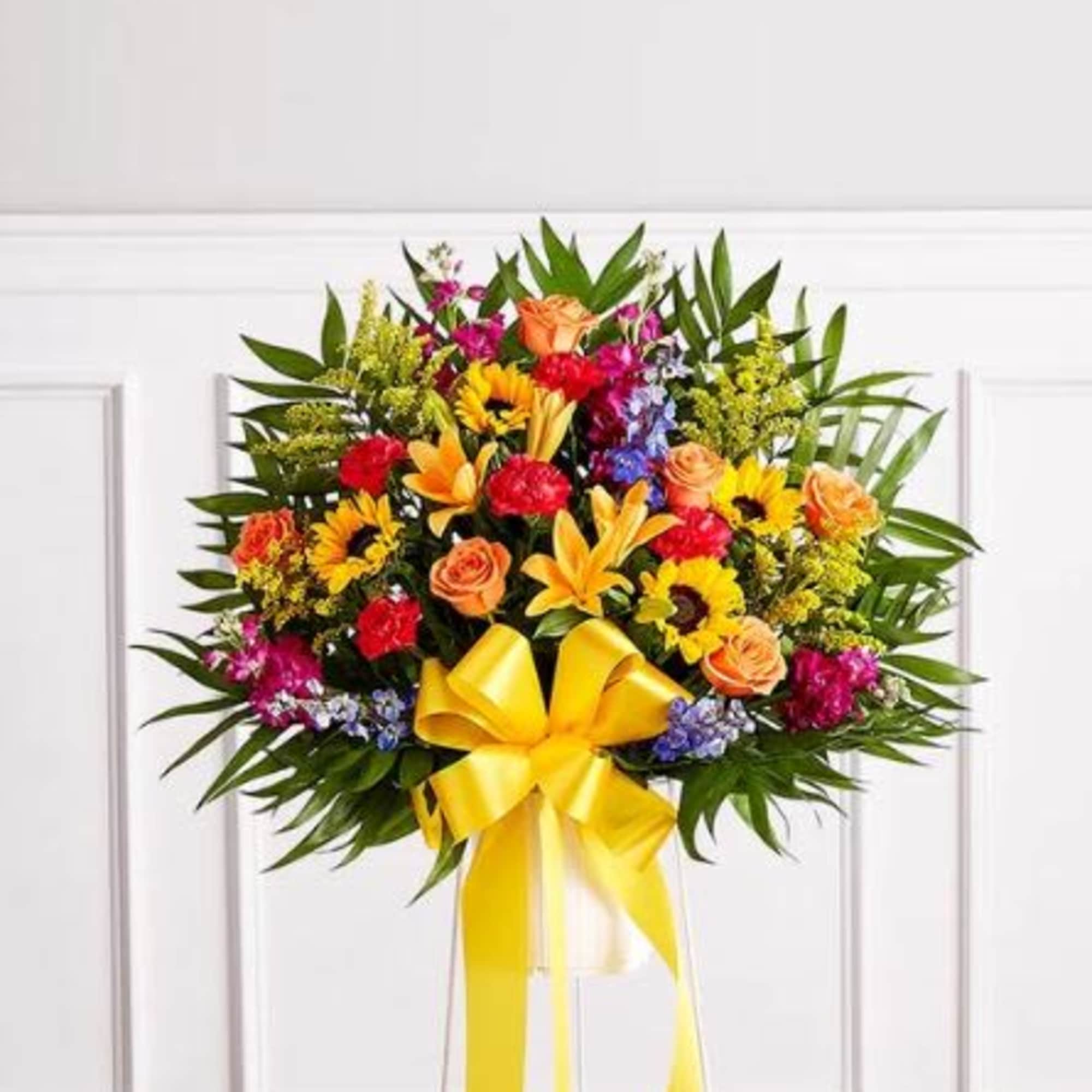 Pet Friendly?
No - This arrangement contains Asiatic Lilies, which are highly toxic