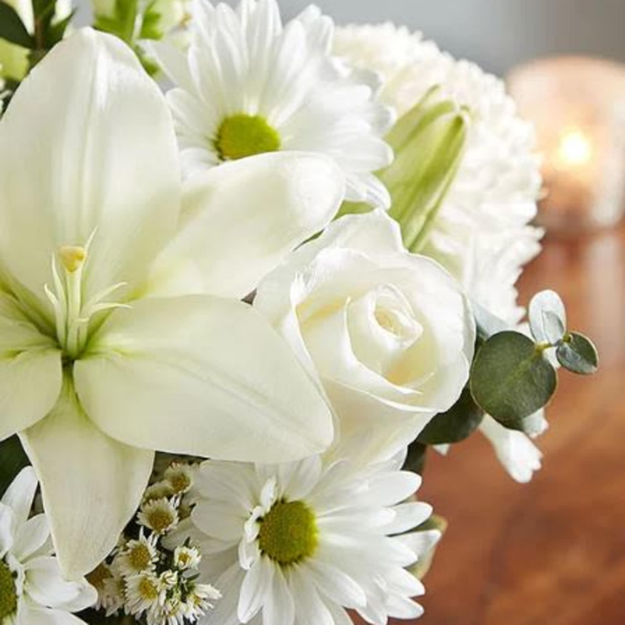 Pet Friendly?
No This arrangement is dangerous for household pets, specifically cats. Lilies