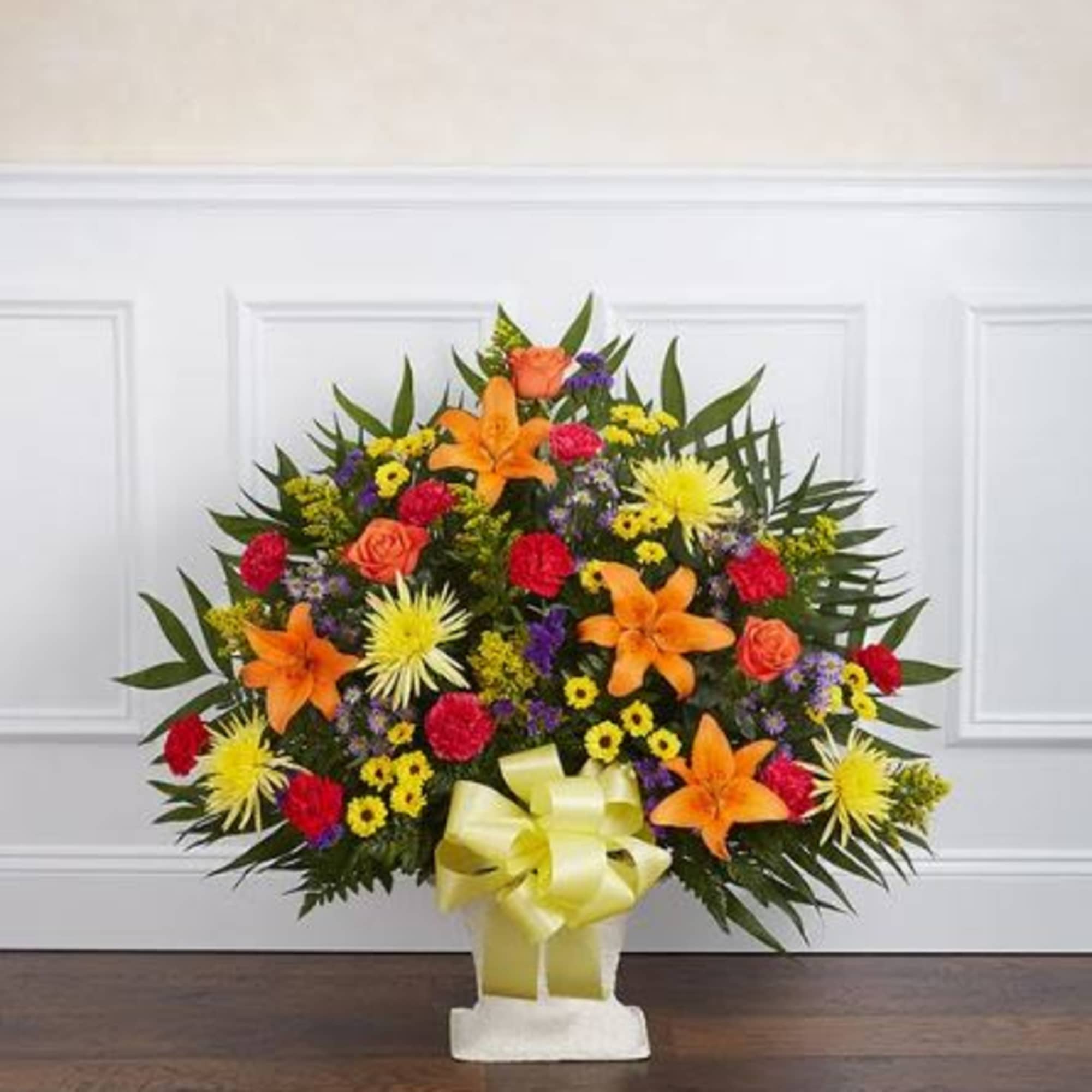 Pet Friendly?
No. This arrangement contains Asiatic Lilies, which are highly toxic to